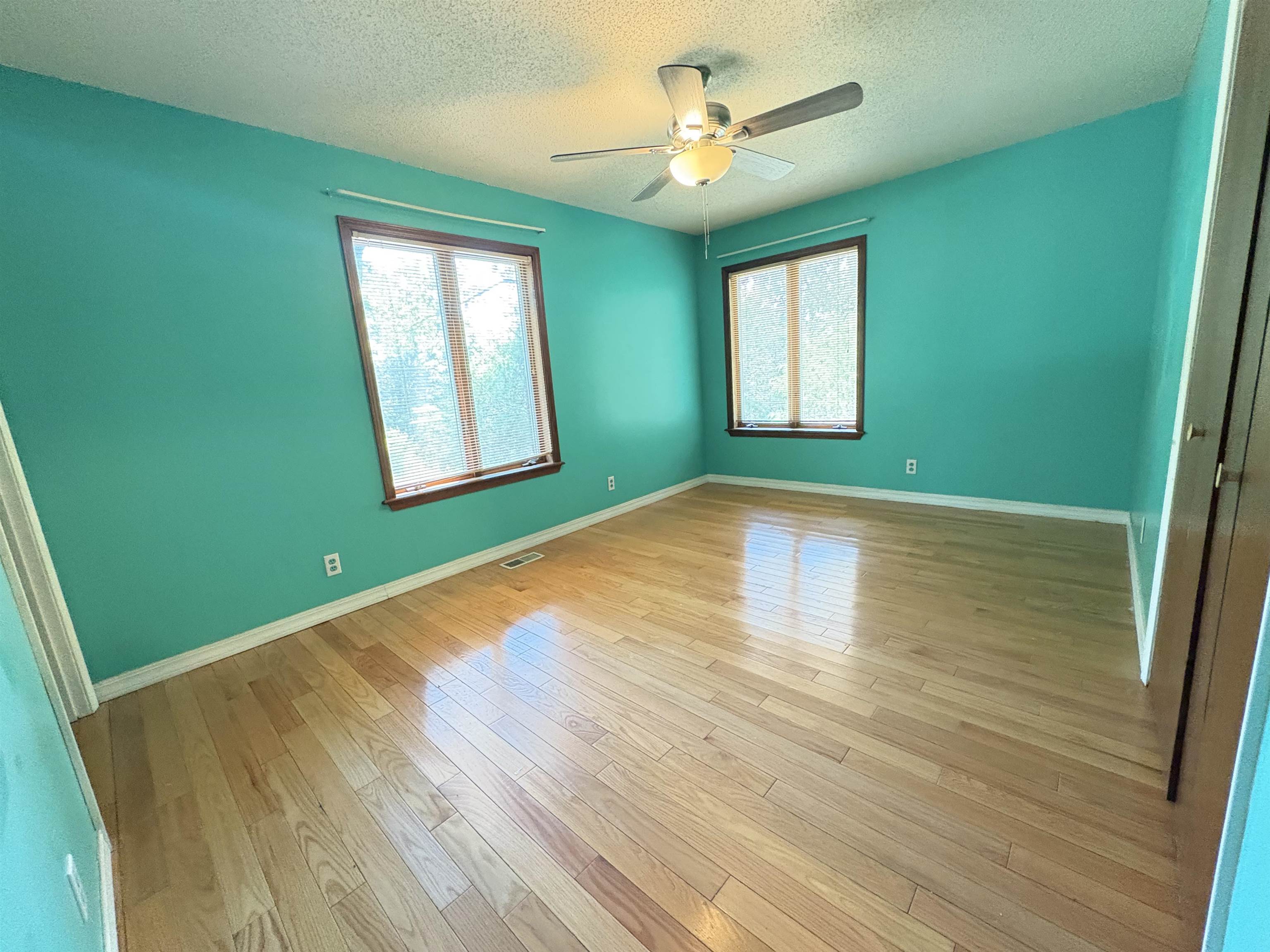 SOUTH SHORE - Residential