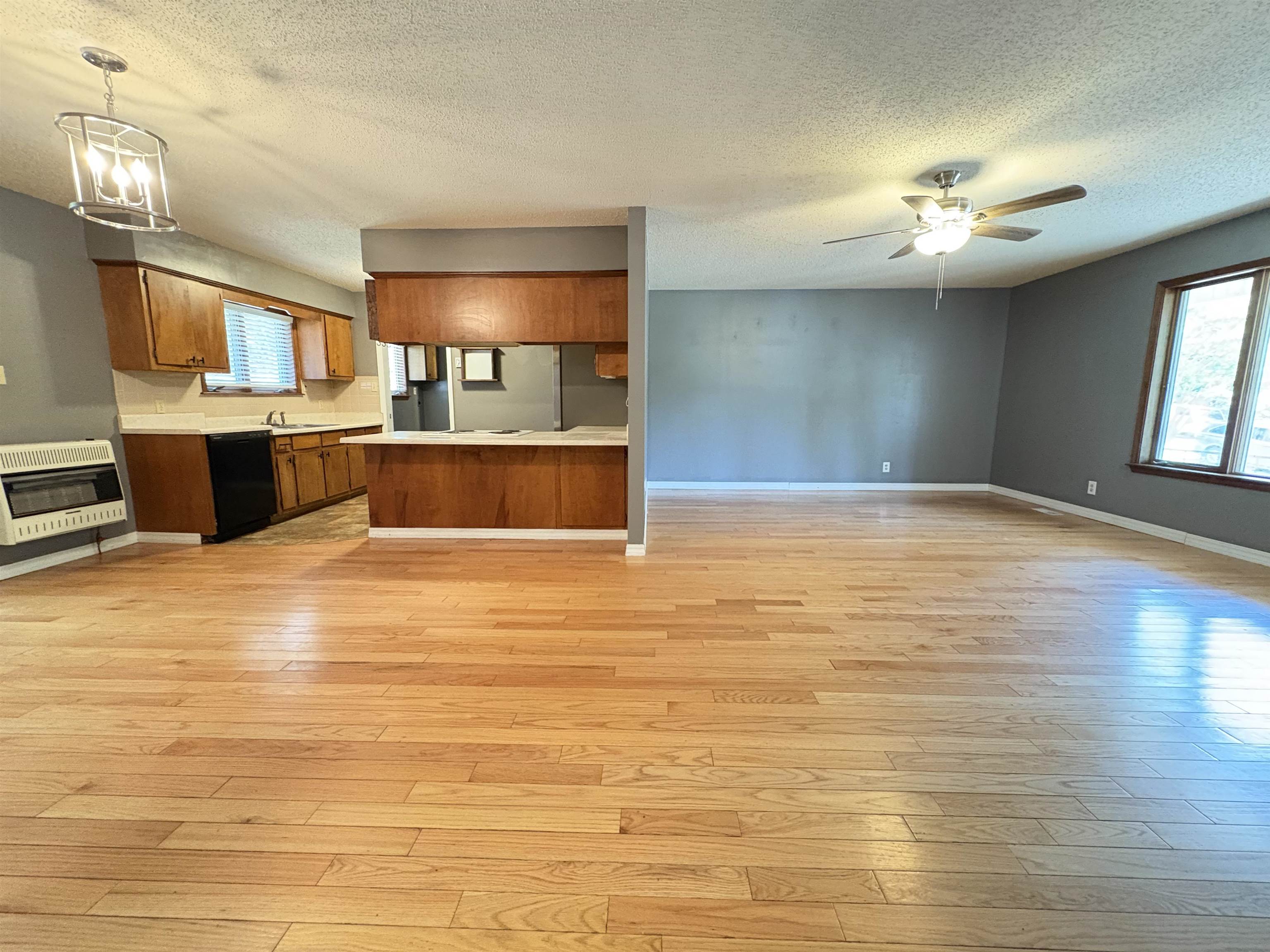 SOUTH SHORE - Residential