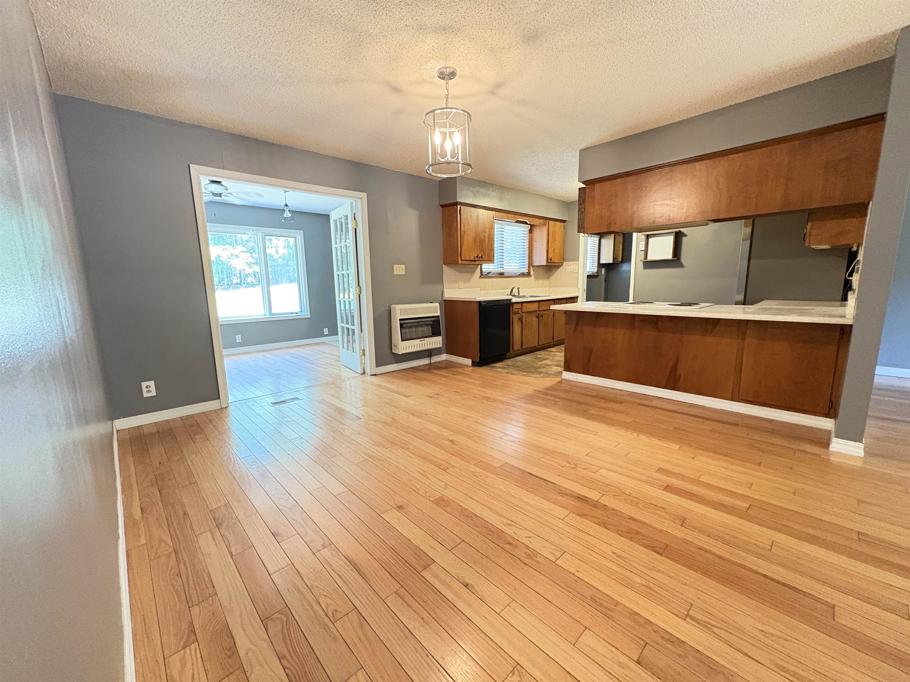 SOUTH SHORE - Residential