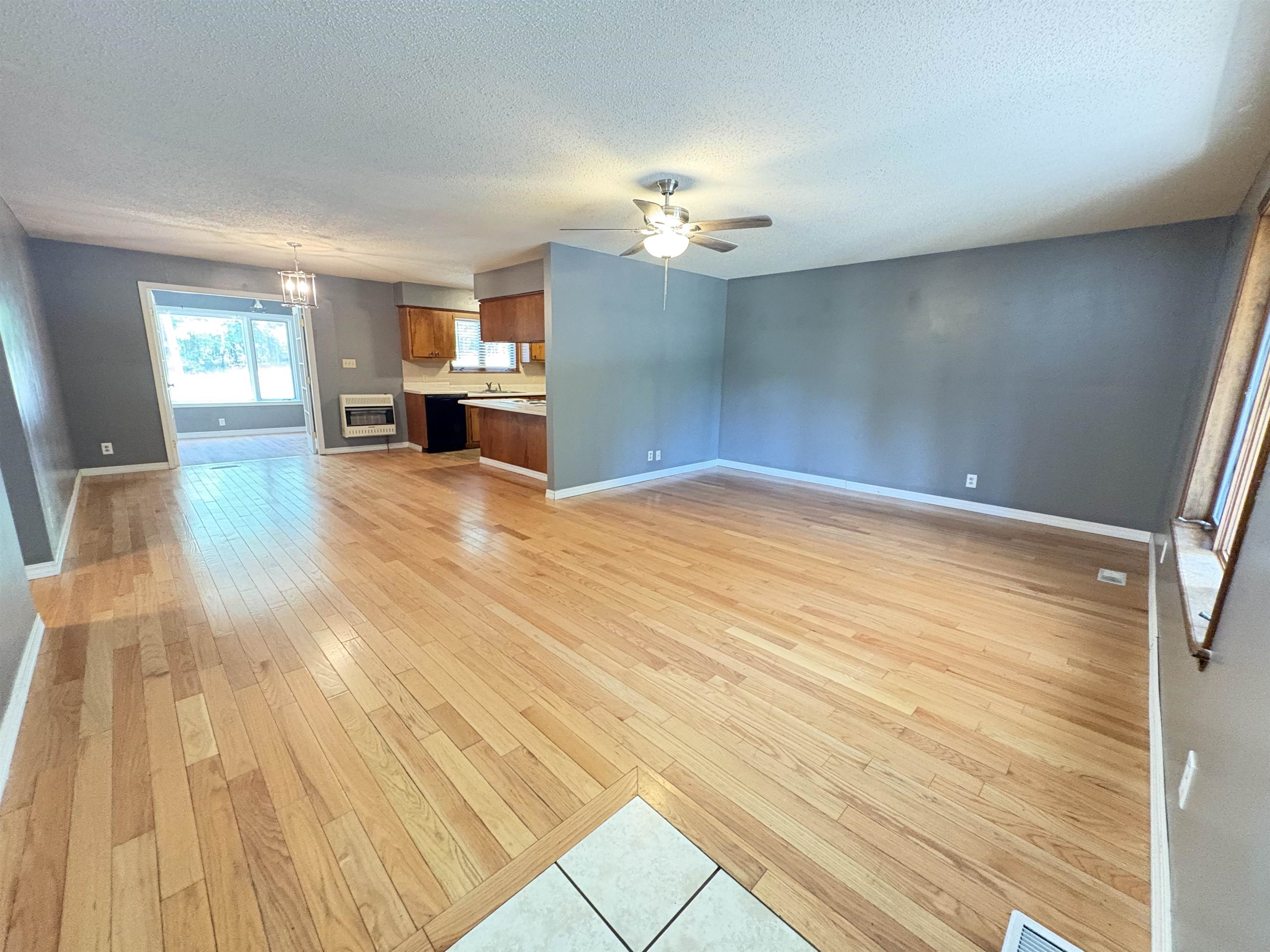 SOUTH SHORE - Residential