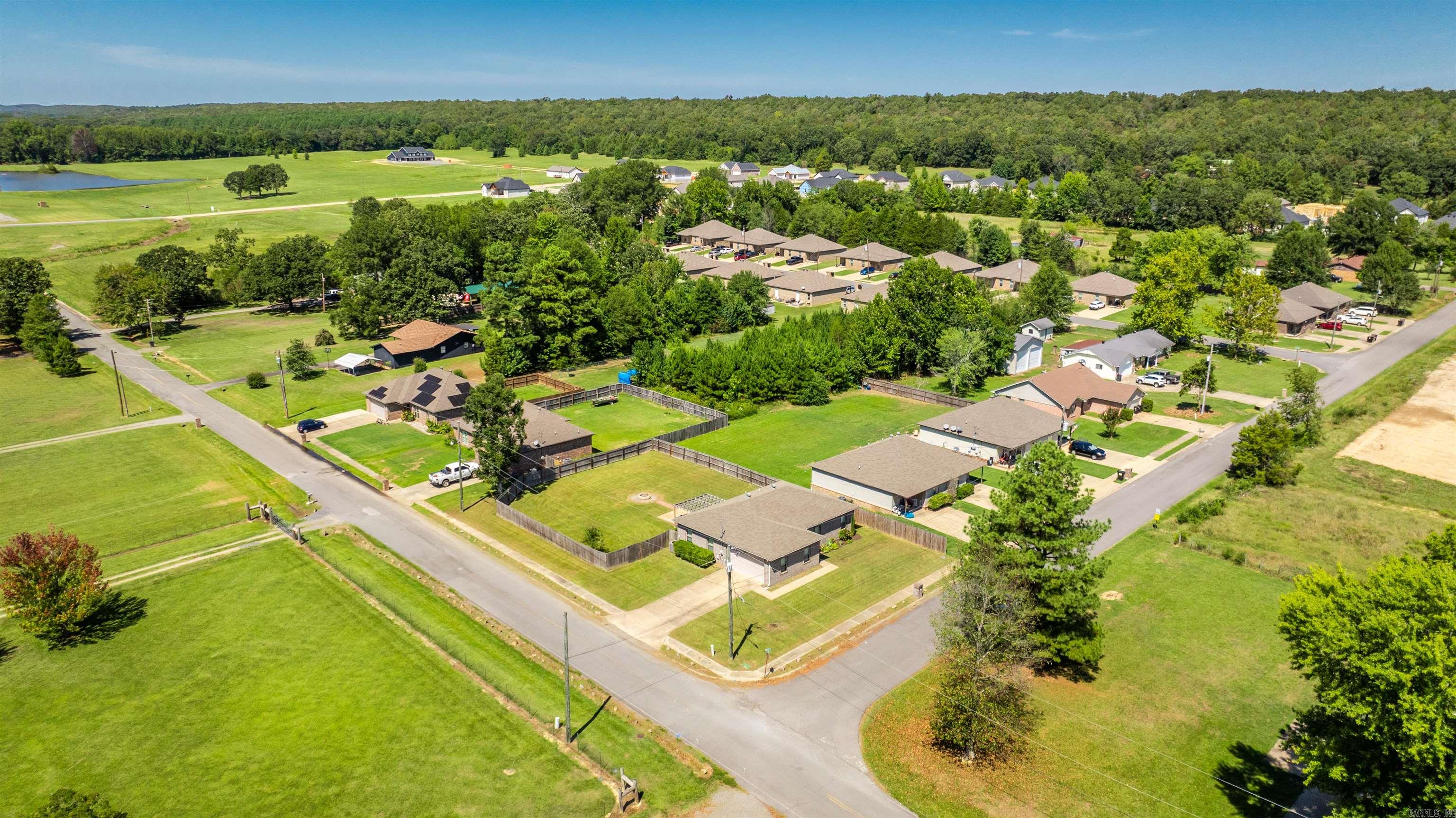 BENTON PLACE ADDN - Residential