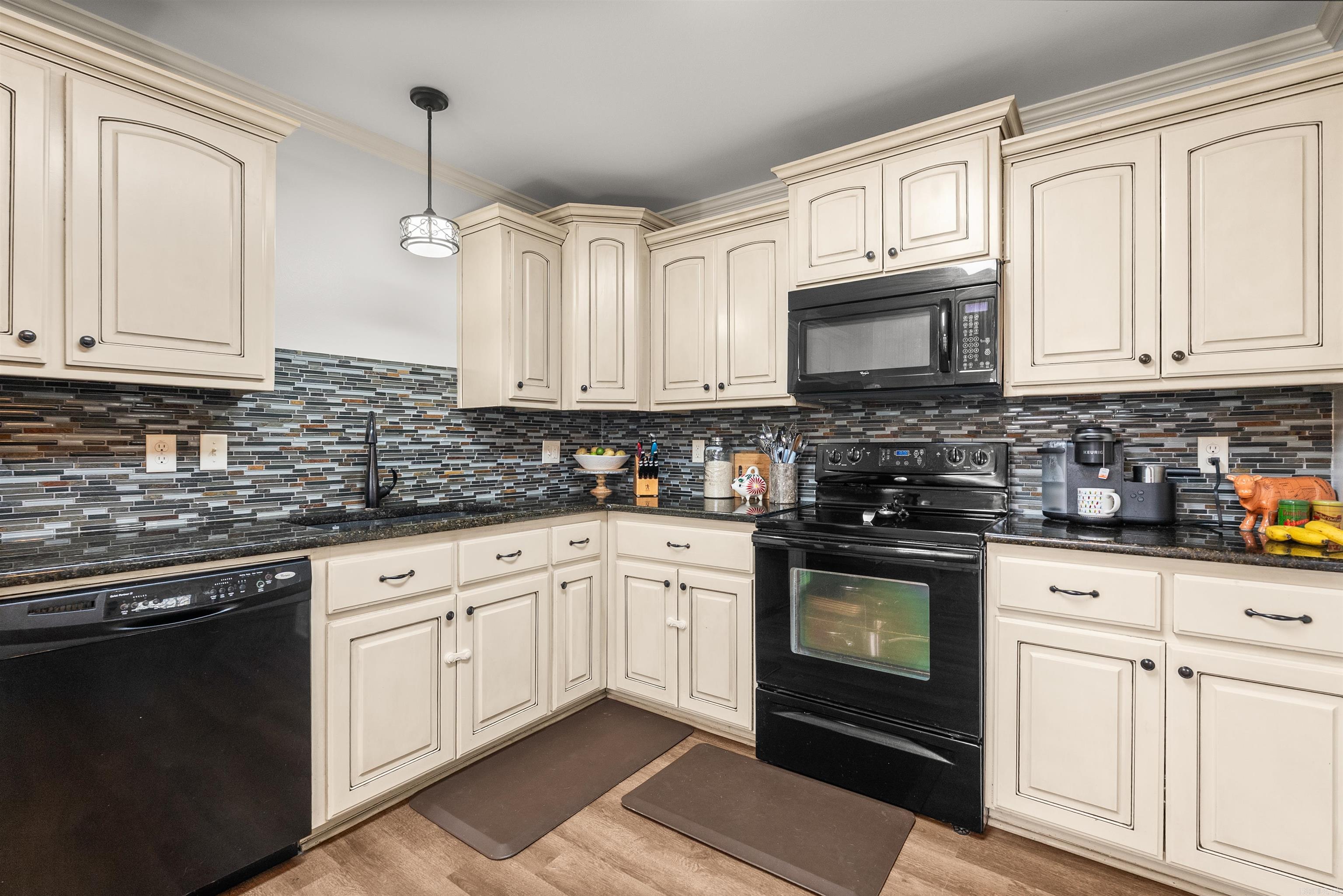 BENTON PLACE ADDN - Residential