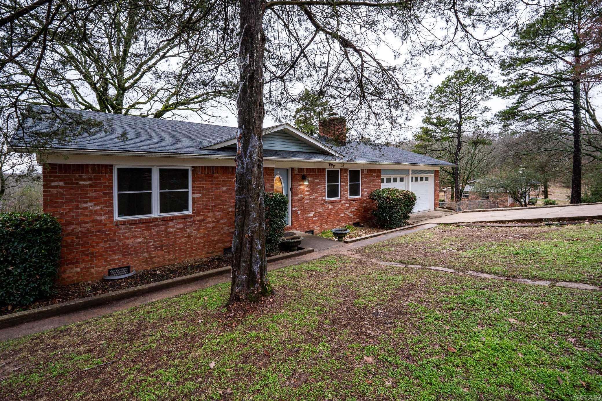 PINE CREST HILL - Residential