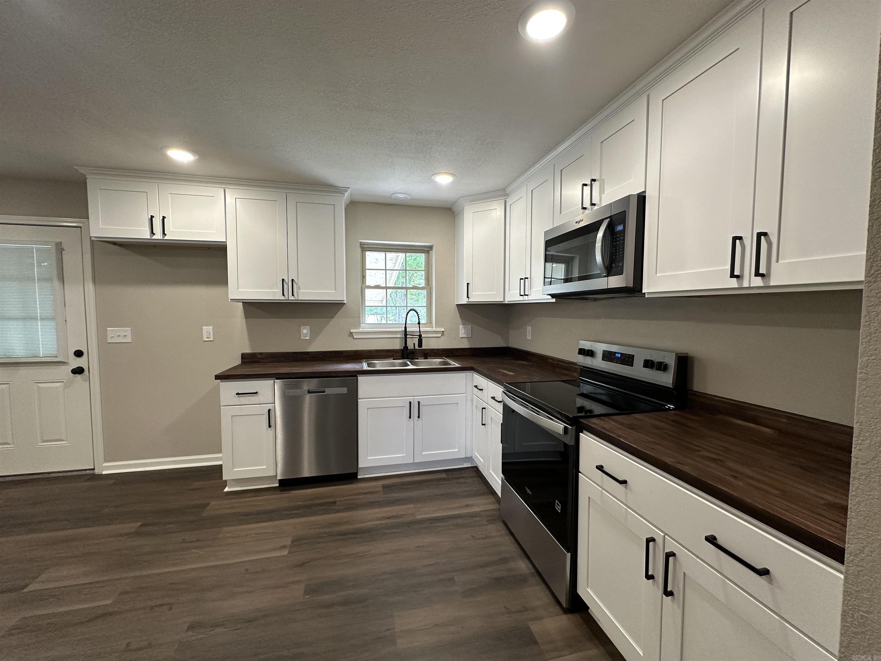 DEERWOOD - Residential