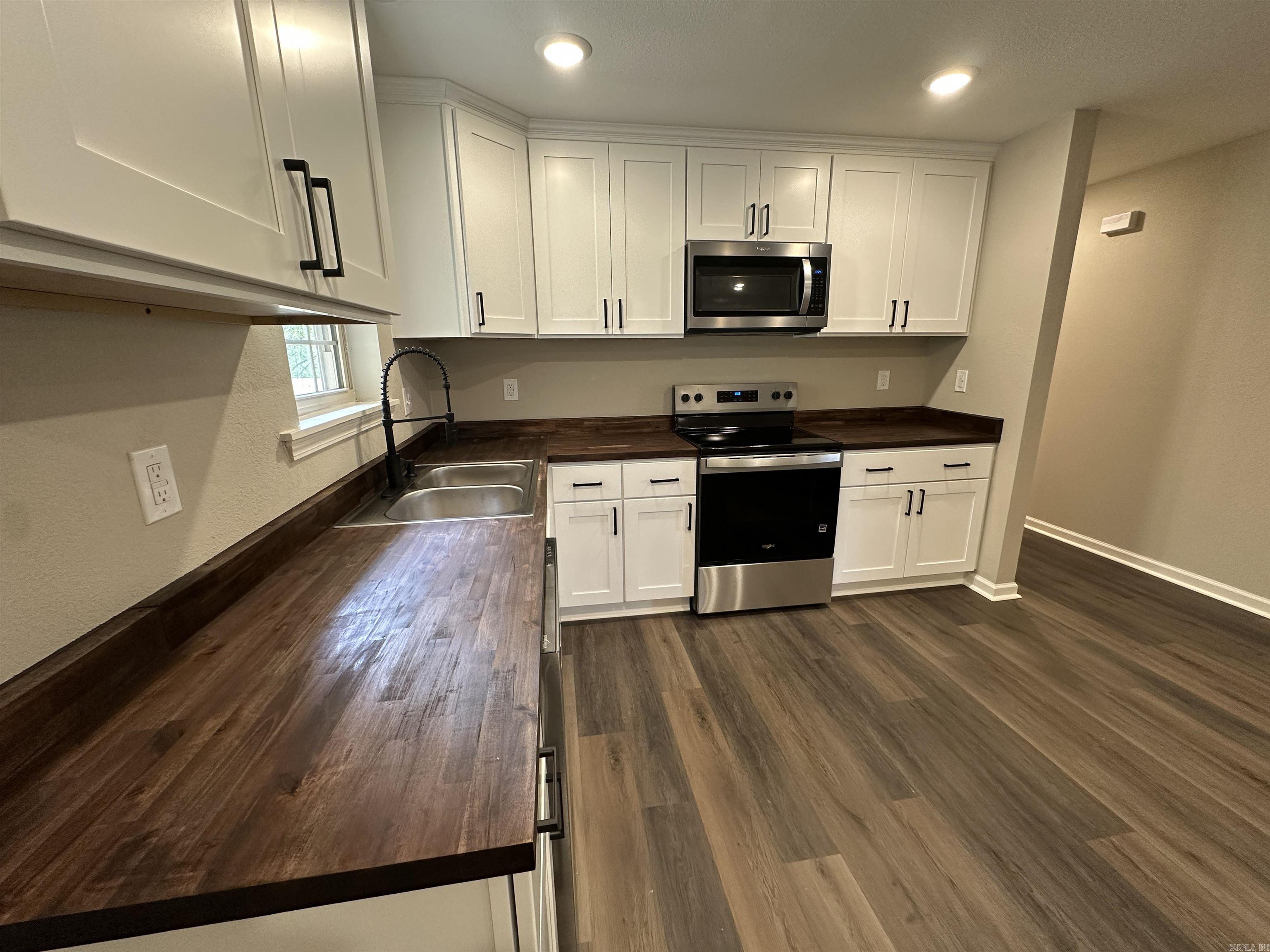 DEERWOOD - Residential