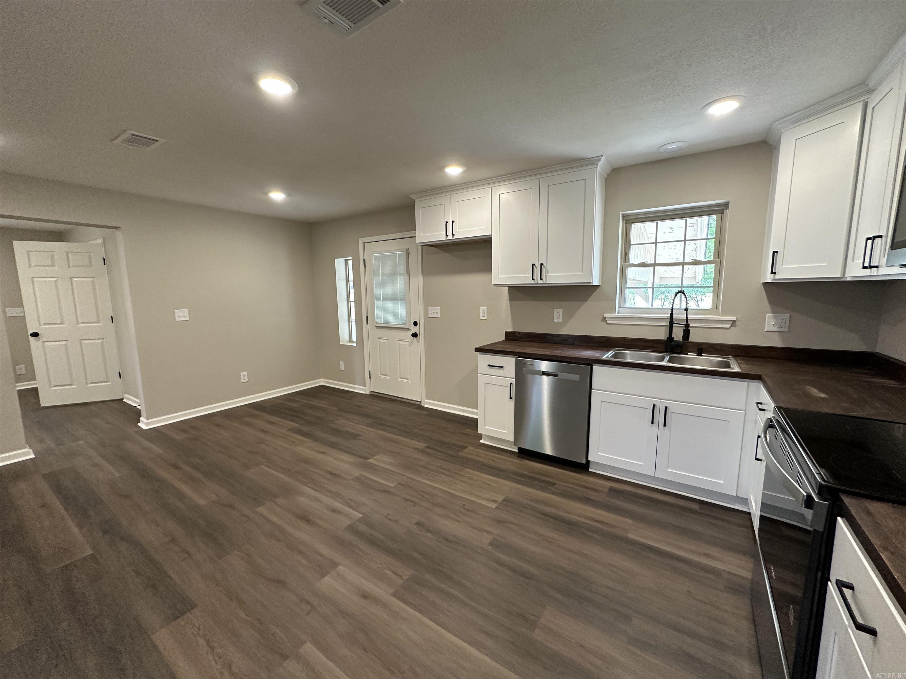 DEERWOOD - Residential