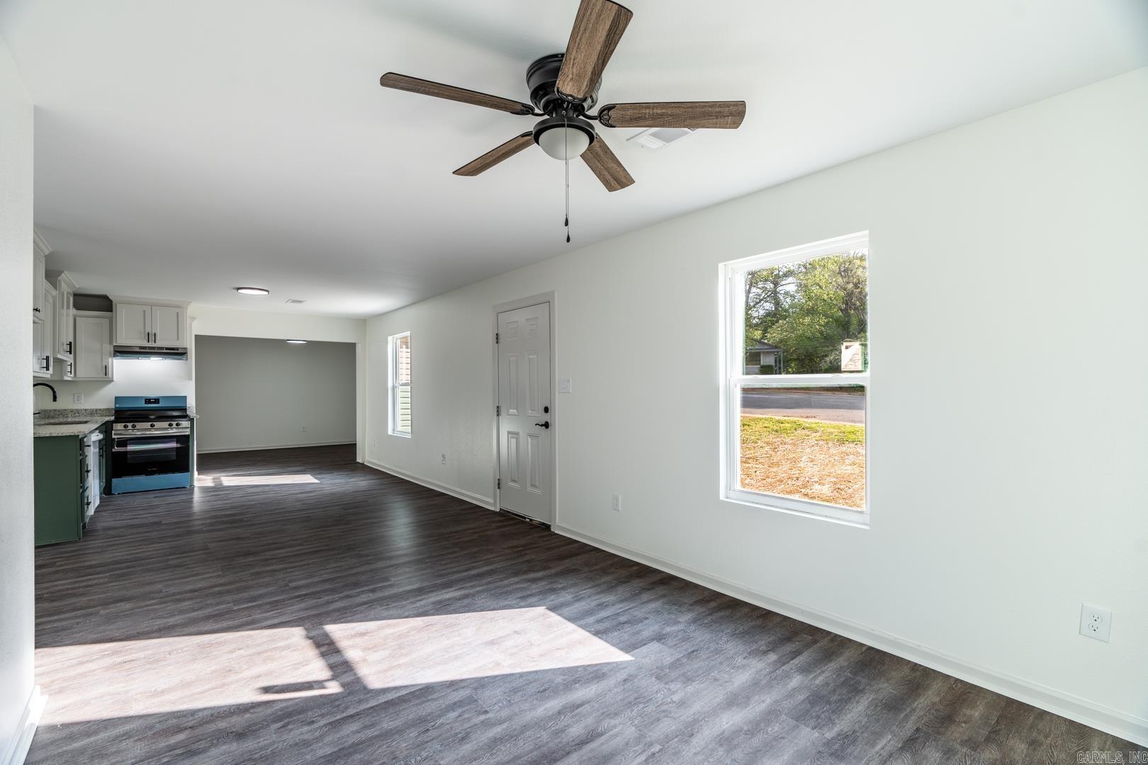 FOREST HILLS - Residential