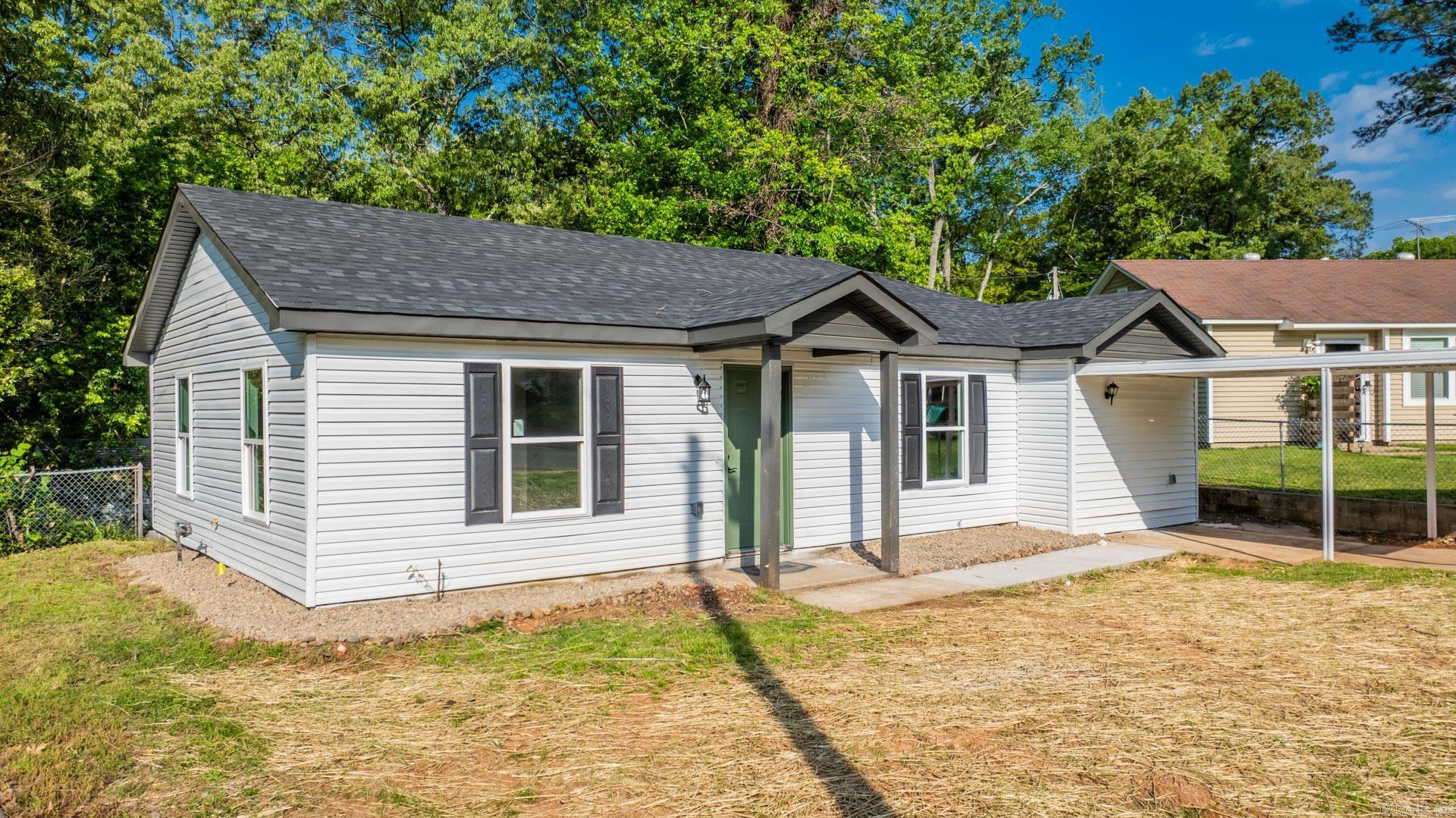 FOREST HILLS - Residential