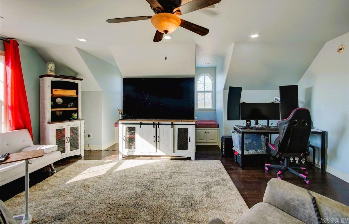 North Lake Estates - Residential