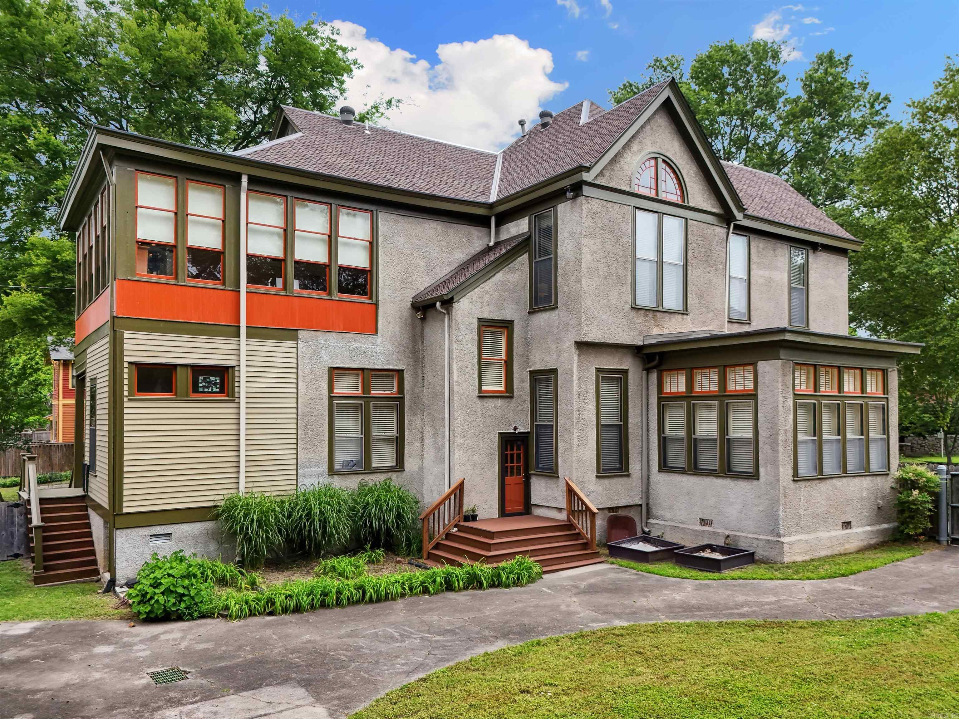 Weldon E Wrights - Residential