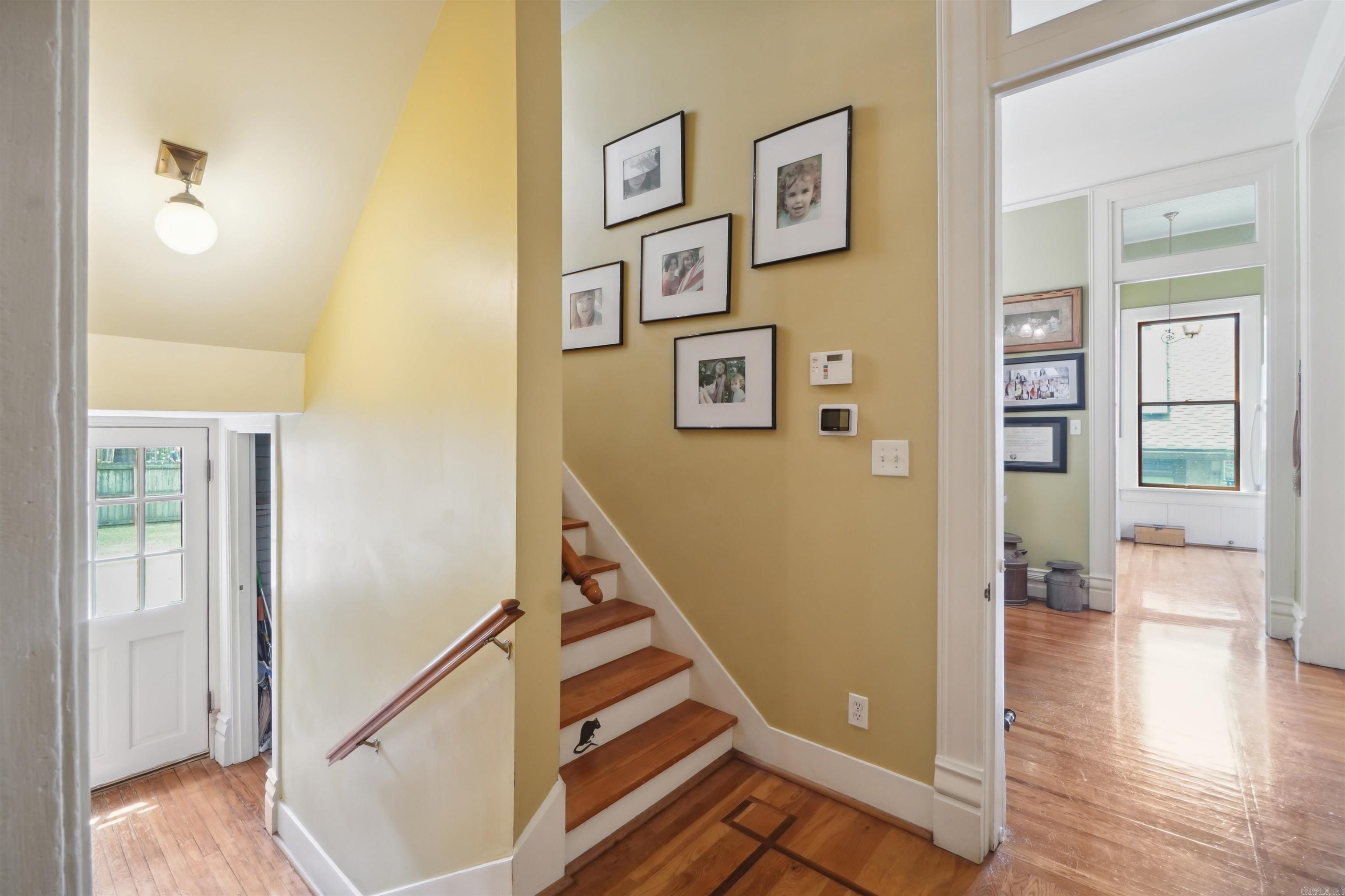 Weldon E Wrights - Residential