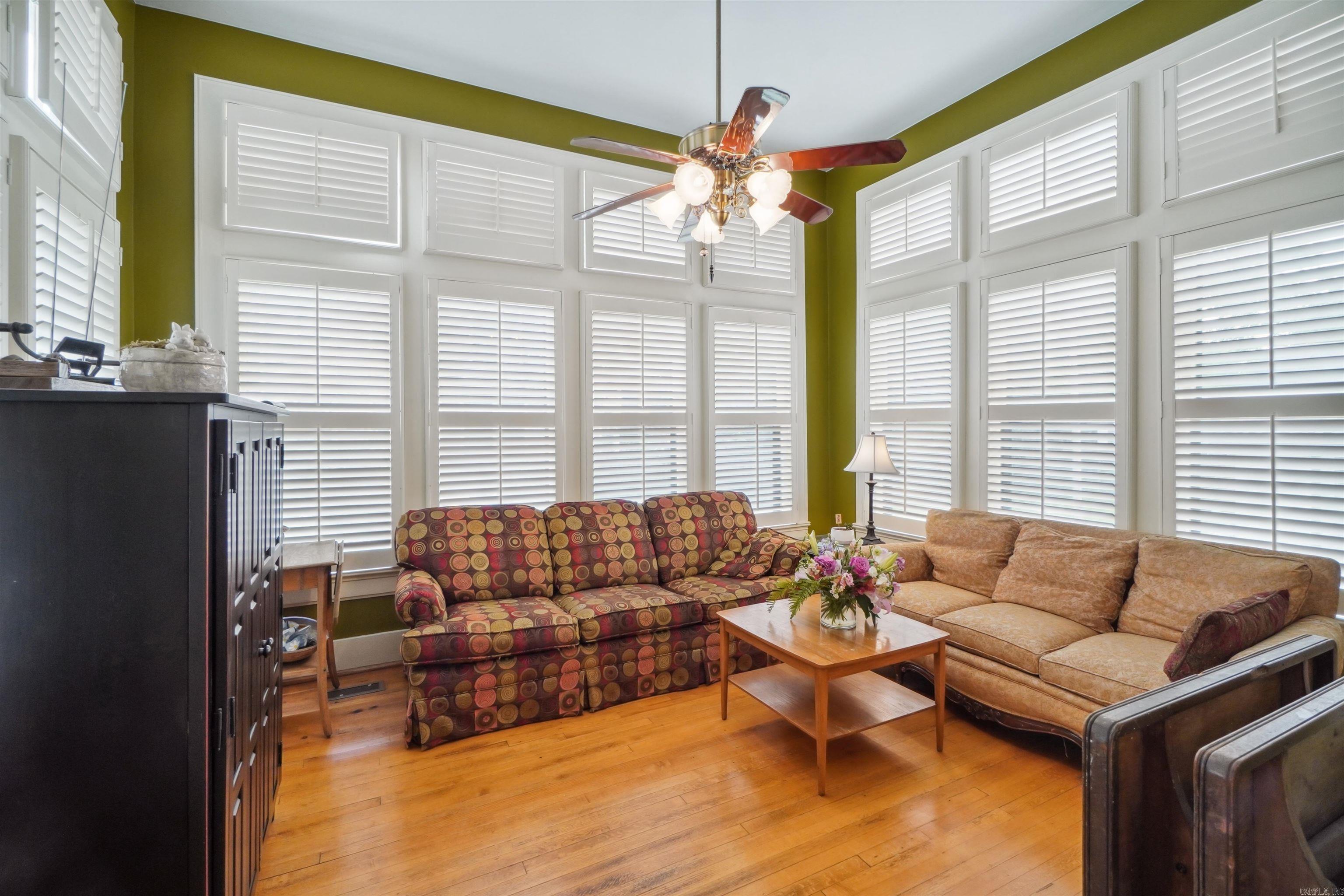 Weldon E Wrights - Residential