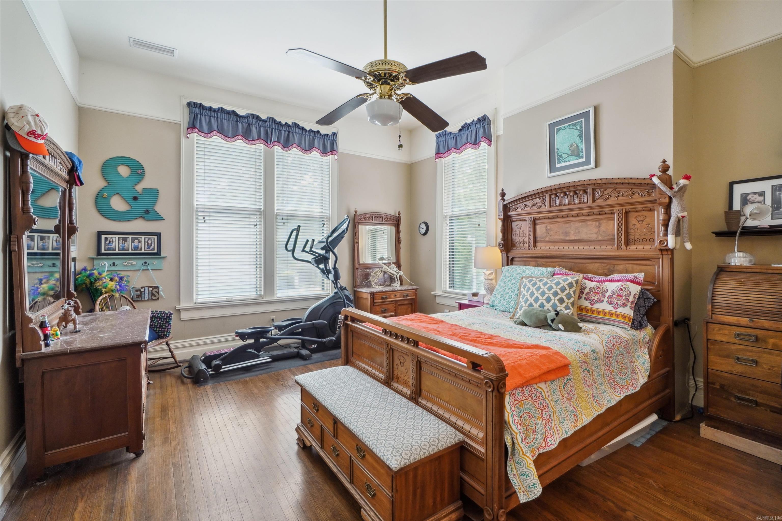 Weldon E Wrights - Residential