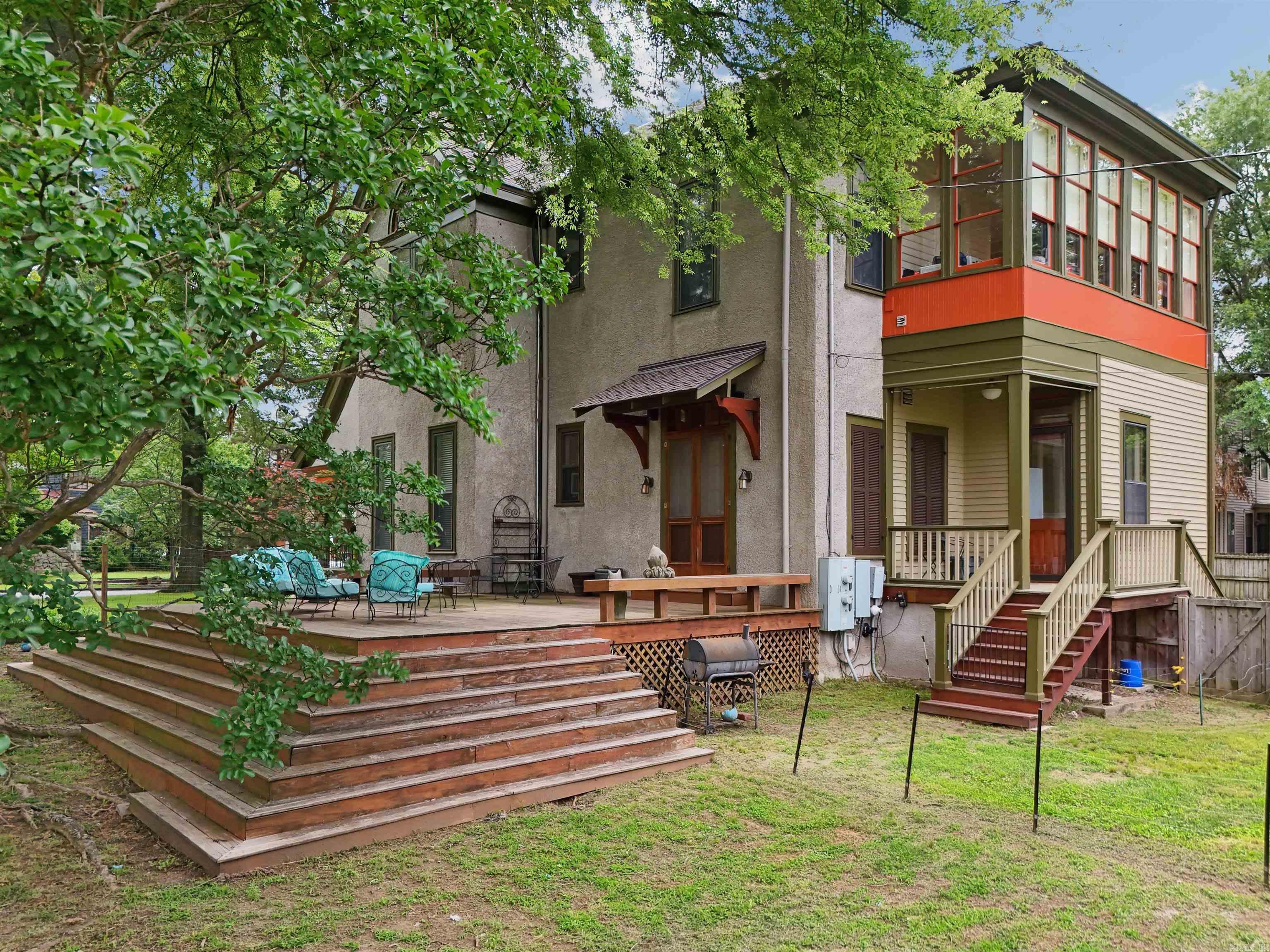 Weldon E Wrights - Residential