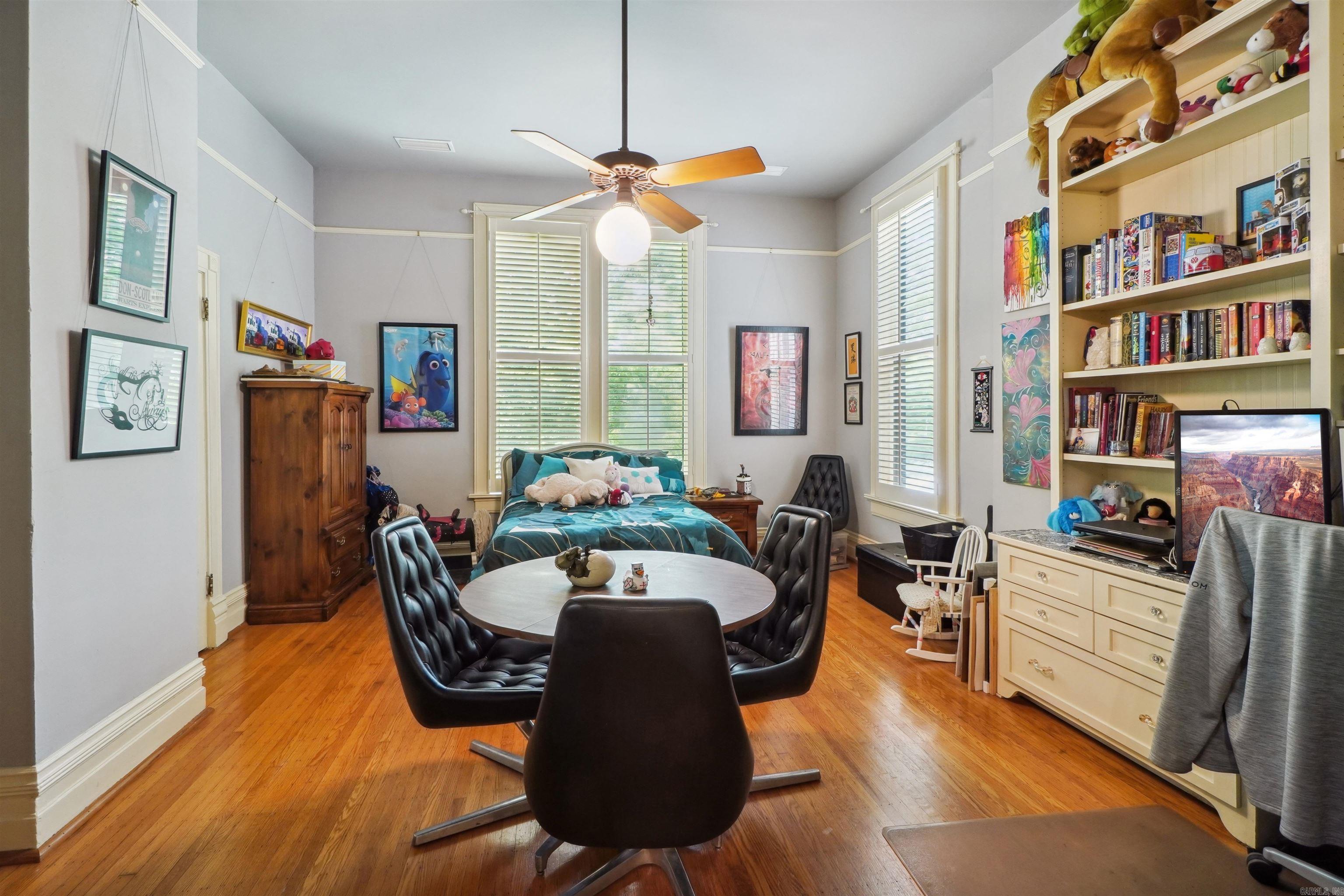 Weldon E Wrights - Residential