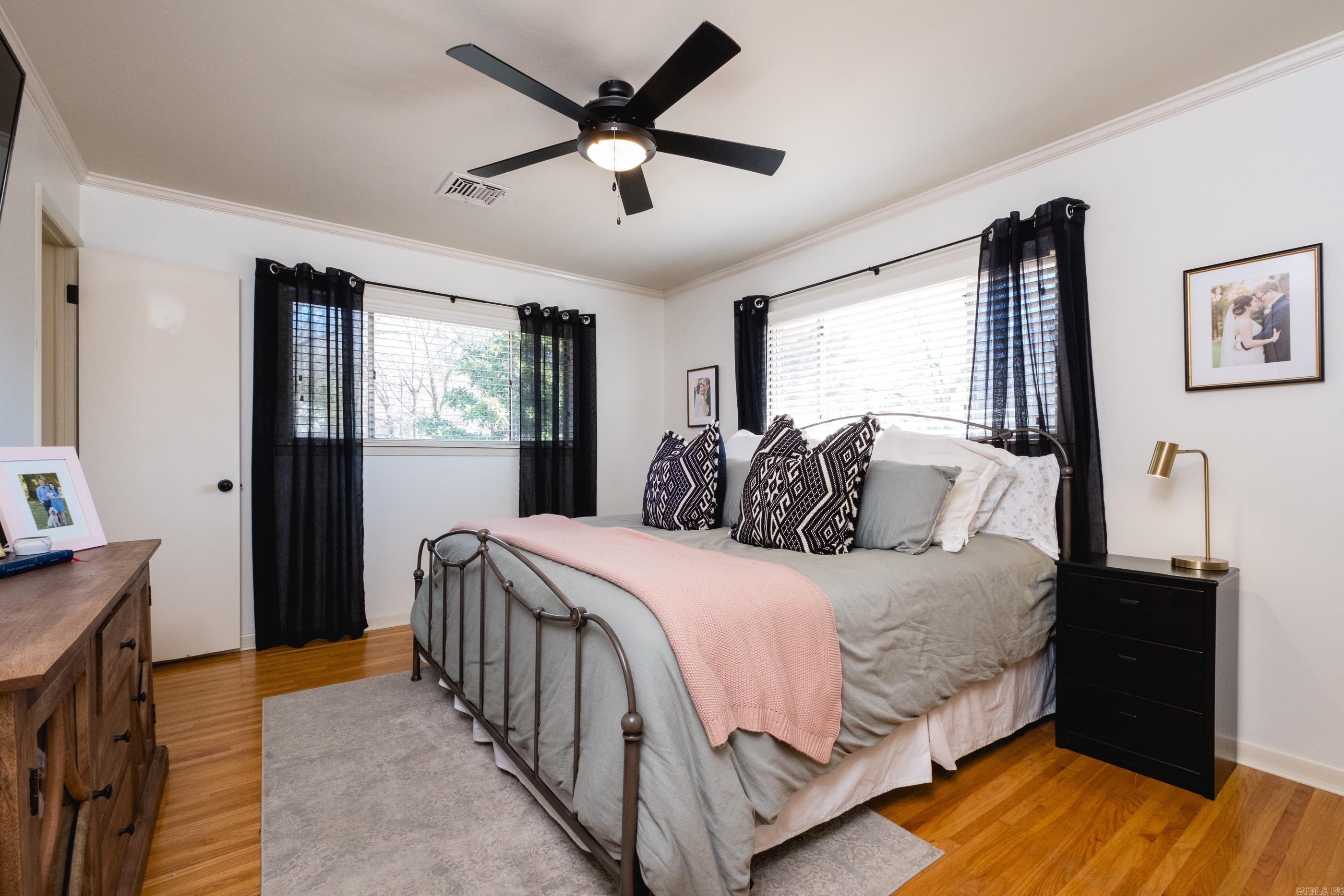 Meeks Manor - Residential