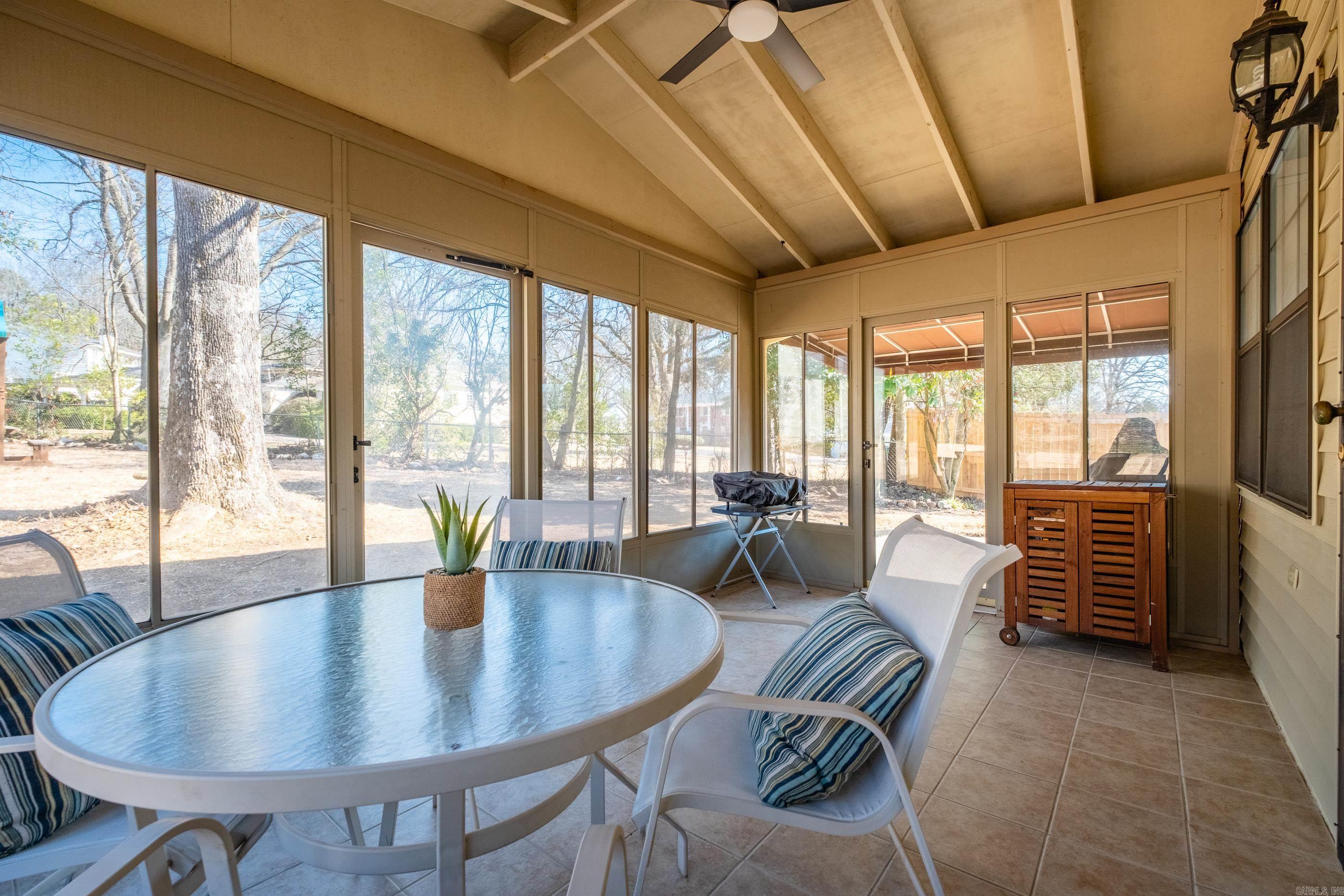 Meeks Manor - Residential