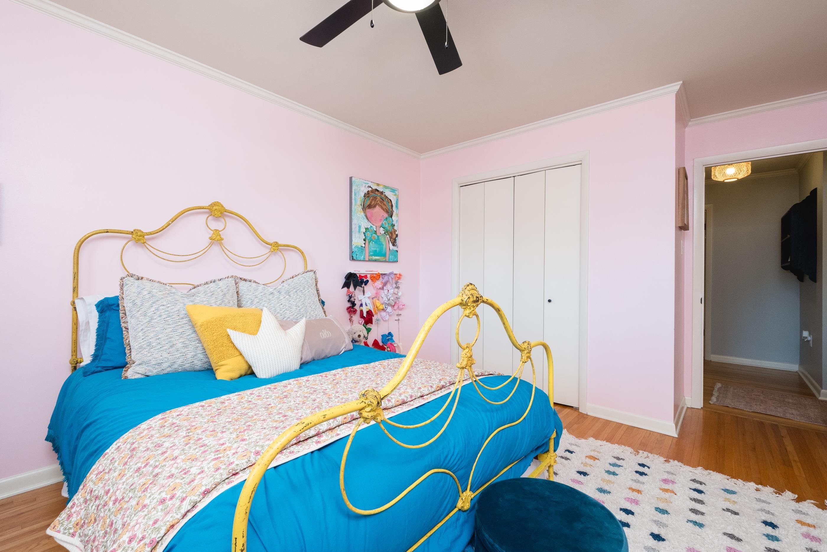 Meeks Manor - Residential