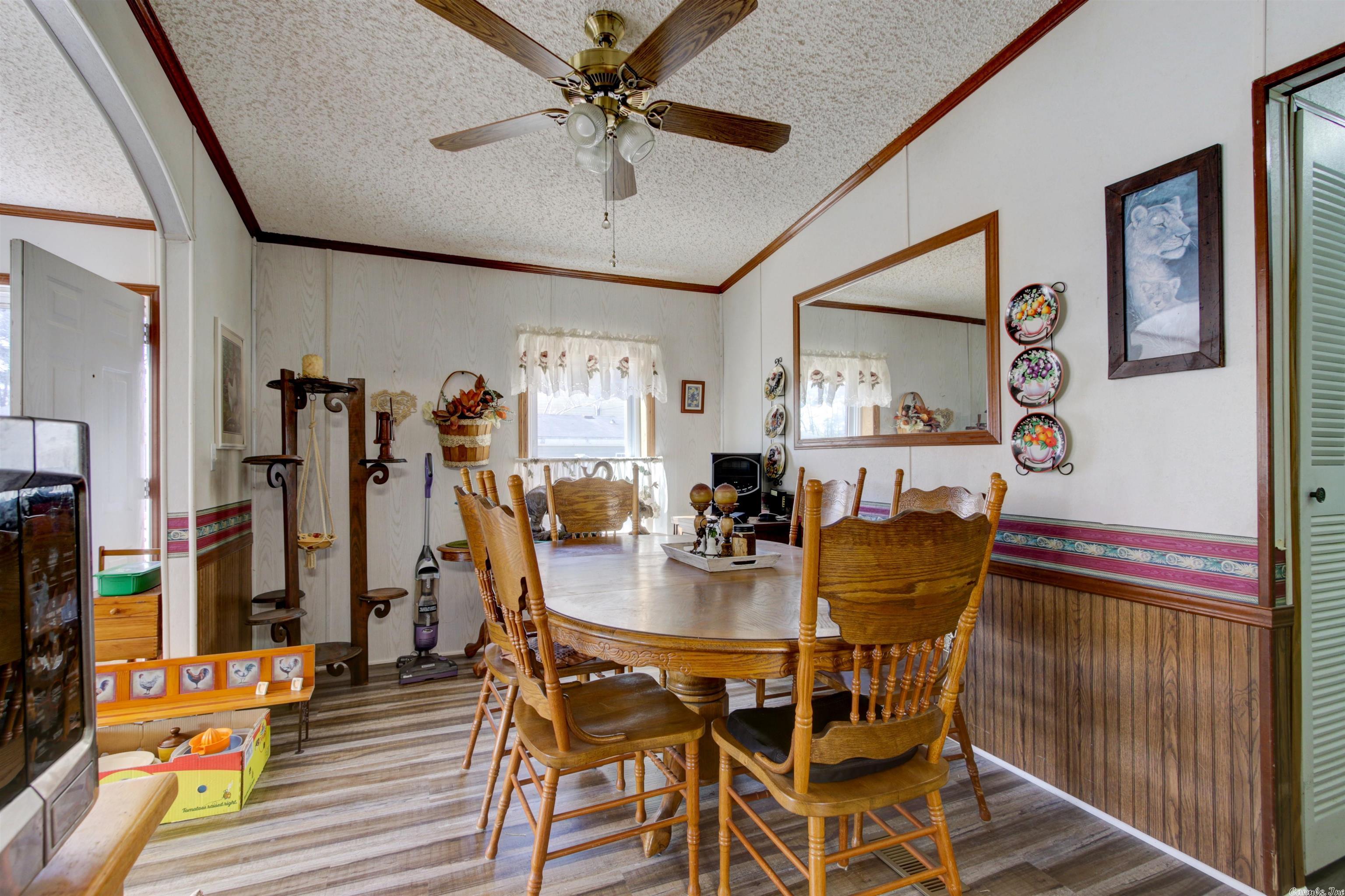 WOODLAND SHORES - Residential