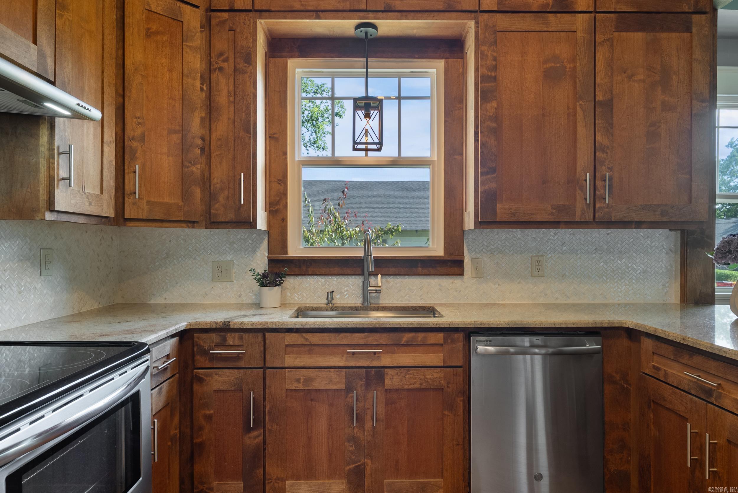 ORIGINAL TOWN OF MORRILTON - Residential