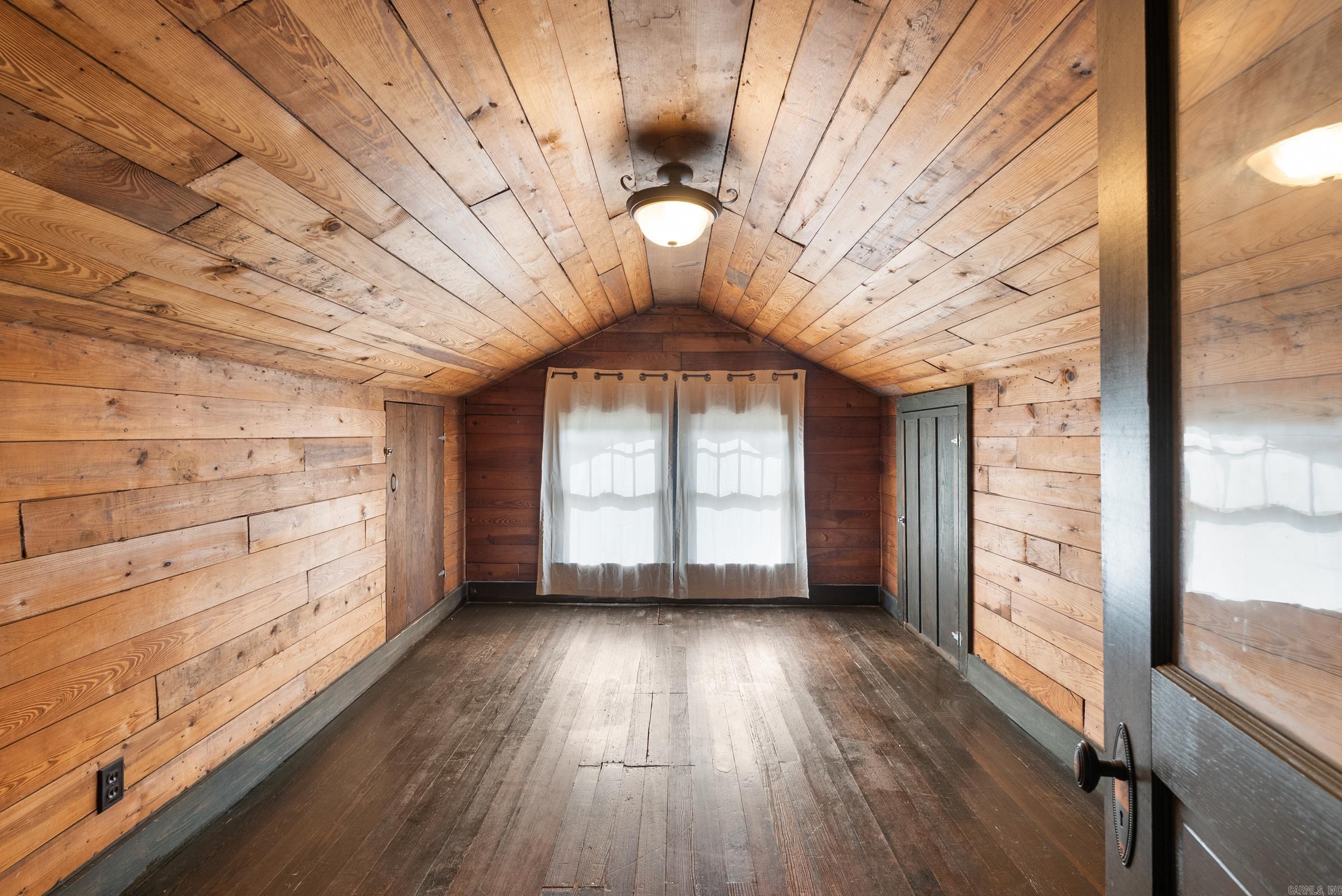 ORIGINAL TOWN OF MORRILTON - Residential