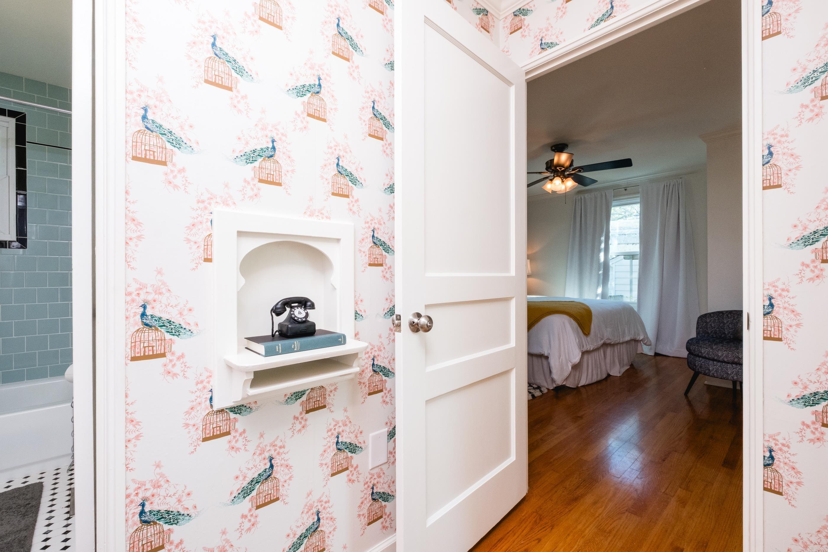 KINGWOOD PLACE - Residential