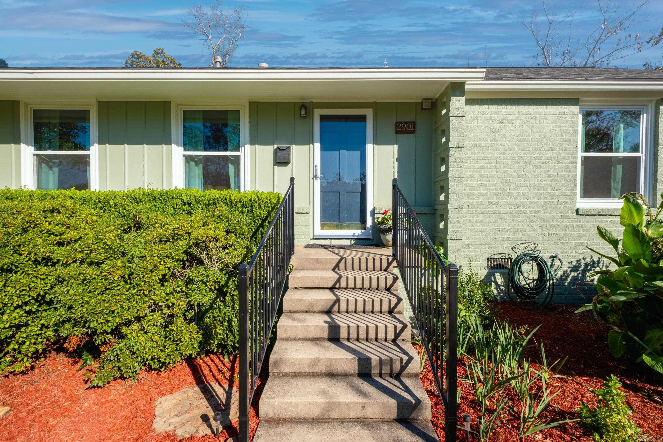 KINGWOOD PLACE - Residential