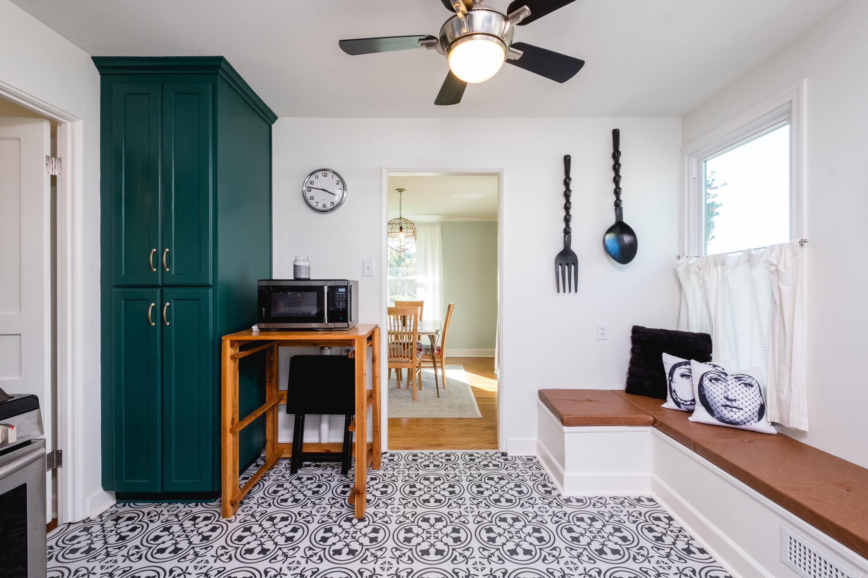 KINGWOOD PLACE - Residential