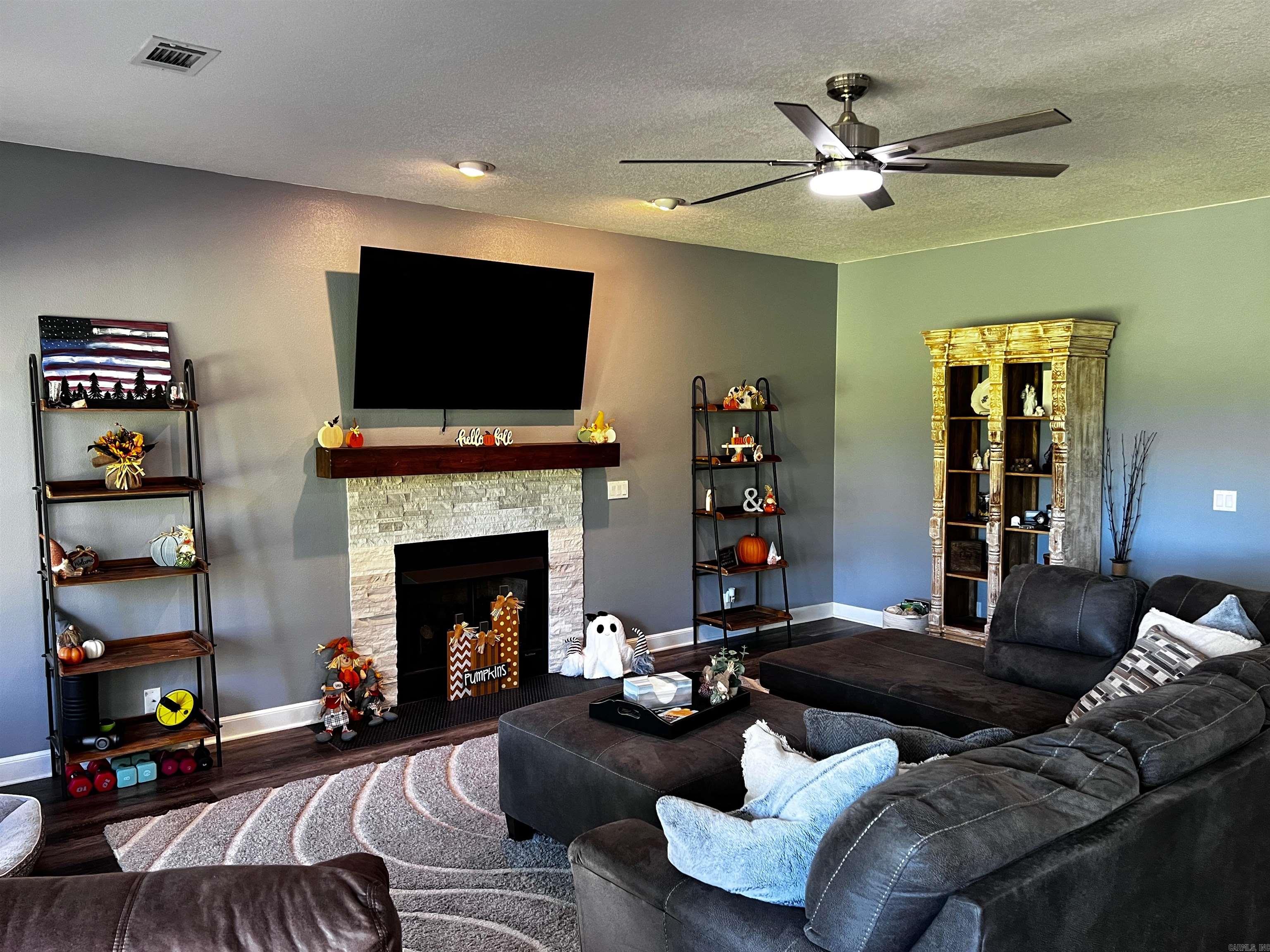 SAN PABLO - Residential