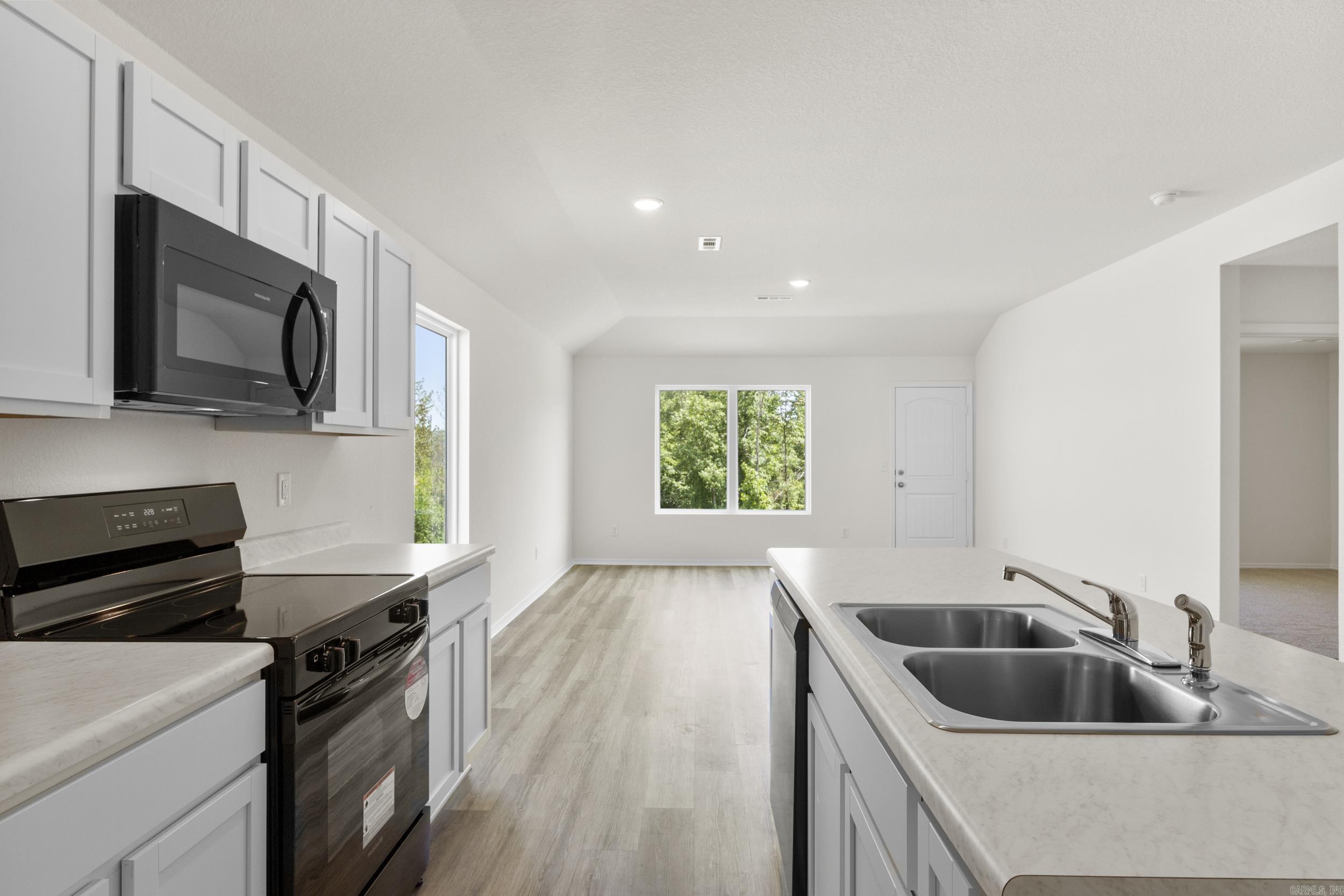 THE MEADOWS - Residential