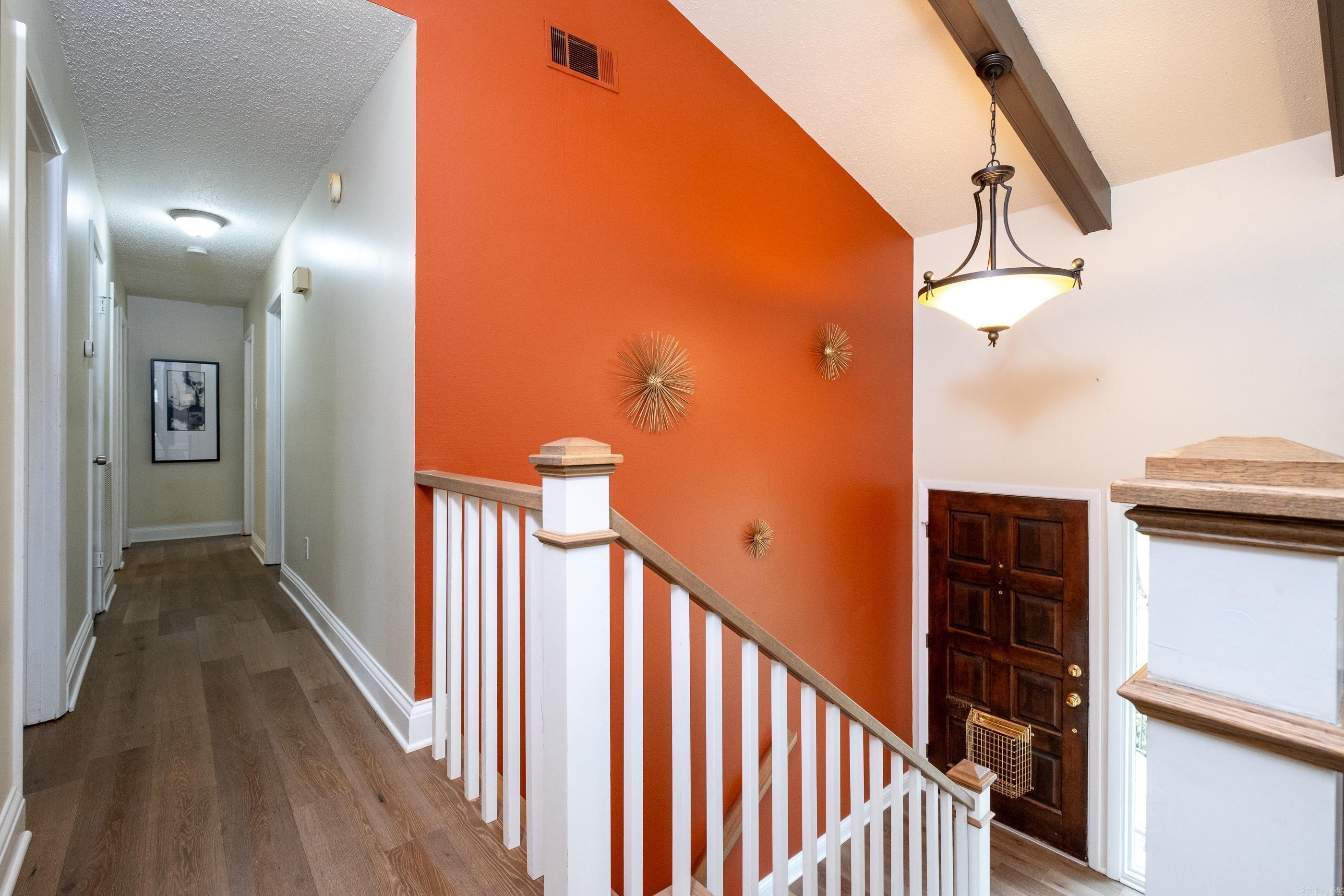 ECHO VALLEY - Residential