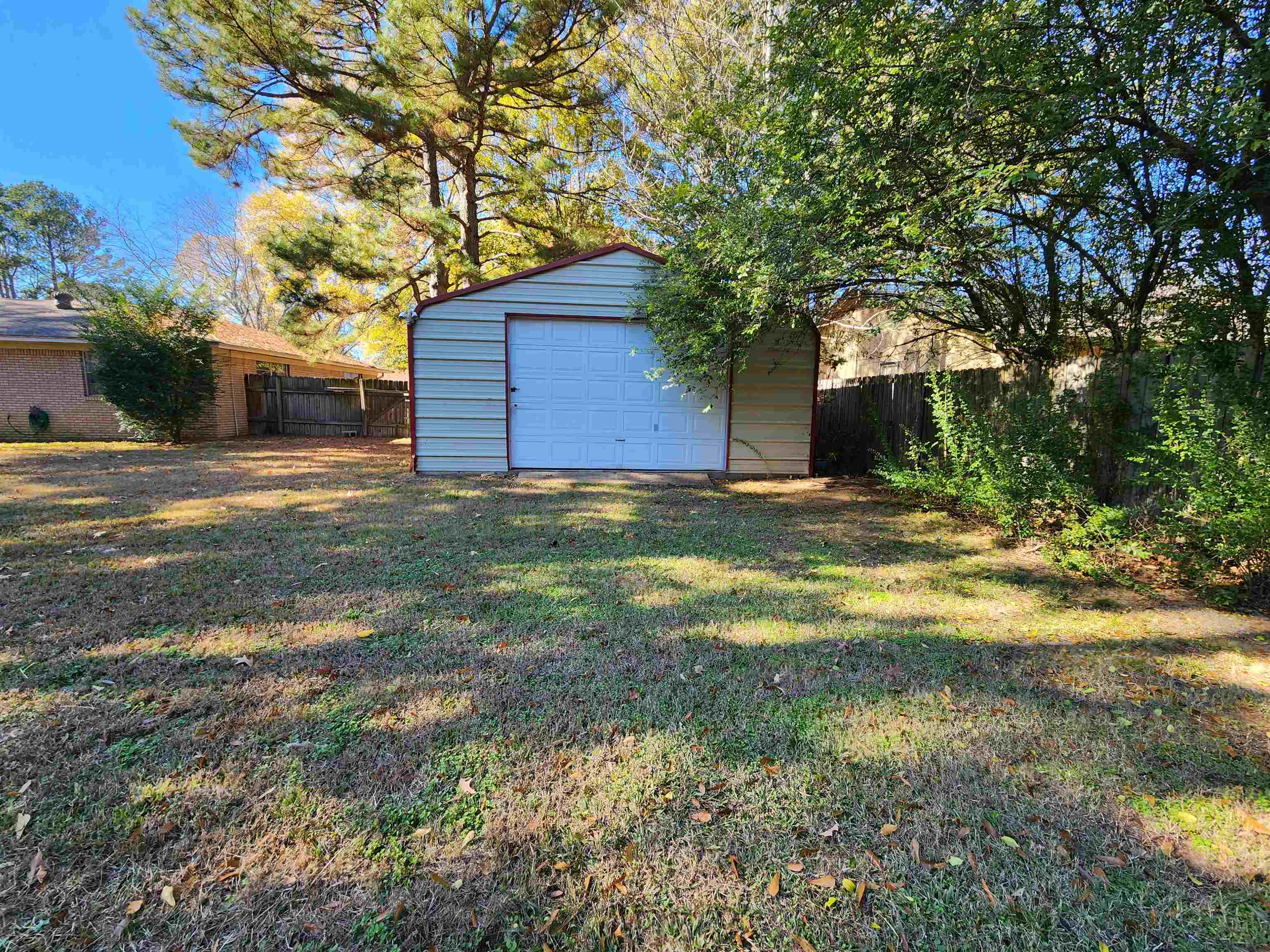 WEST GATE - Residential