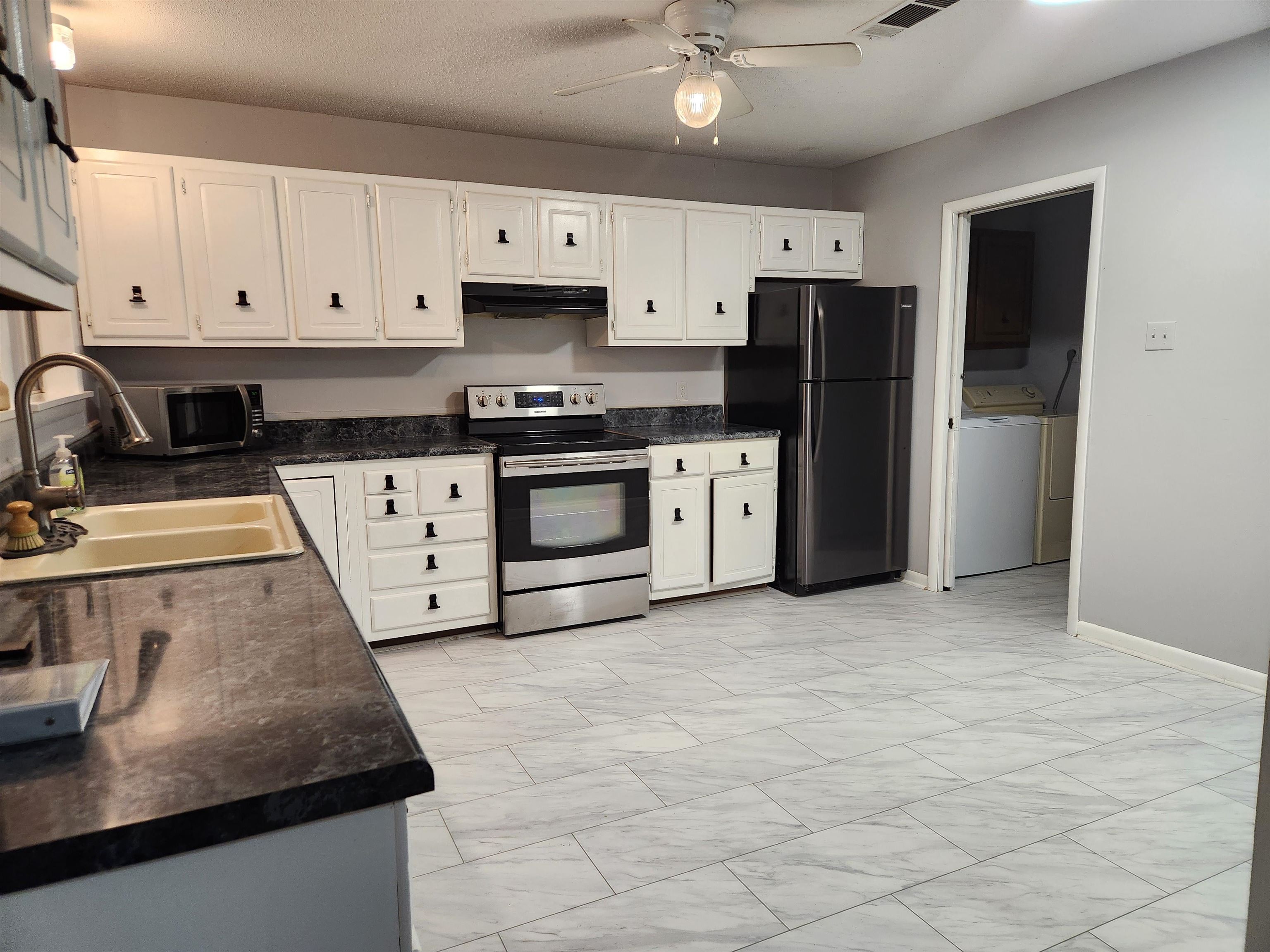 WEST GATE - Residential