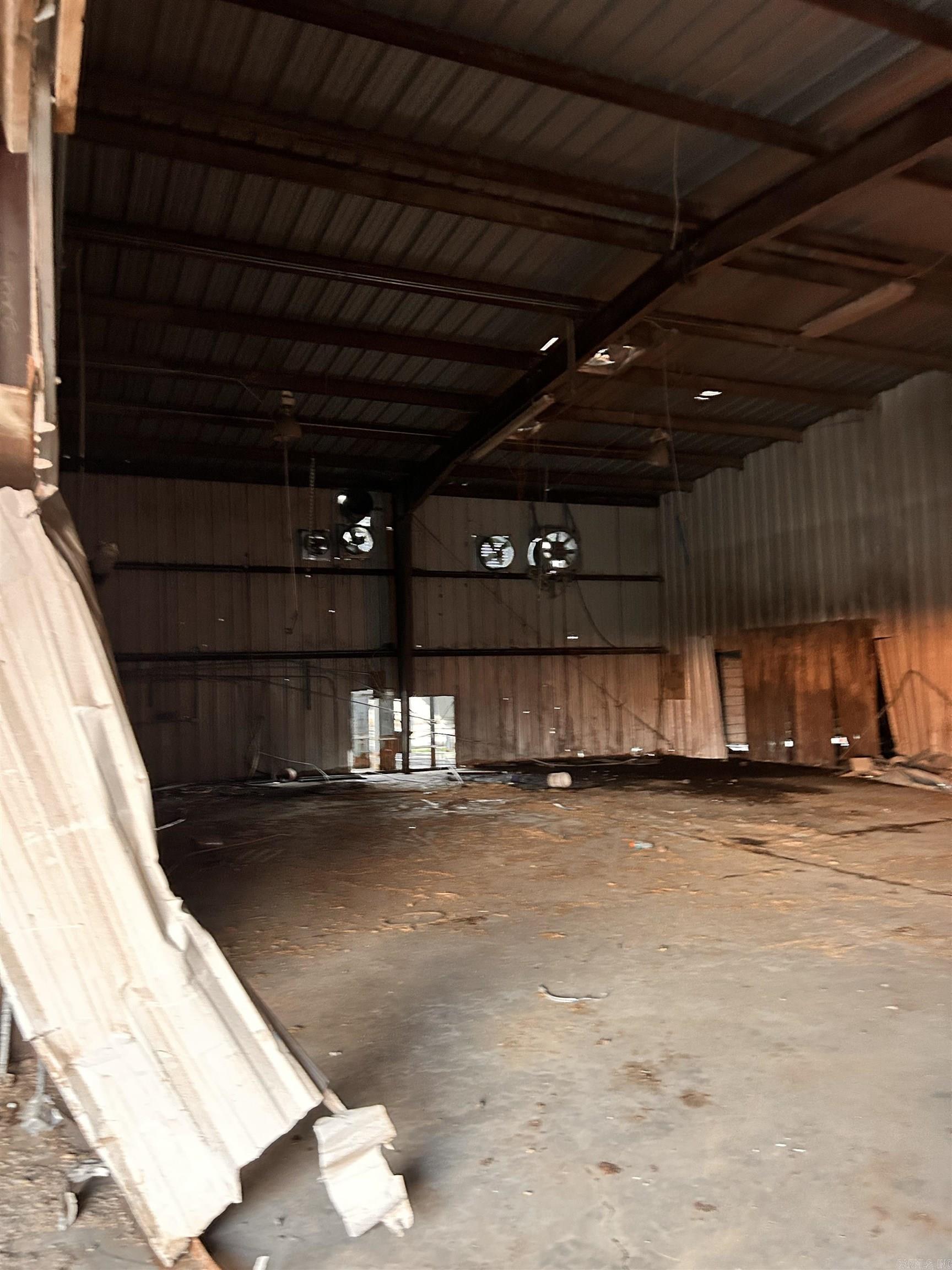 Metes & Bounds - Commercial Sale