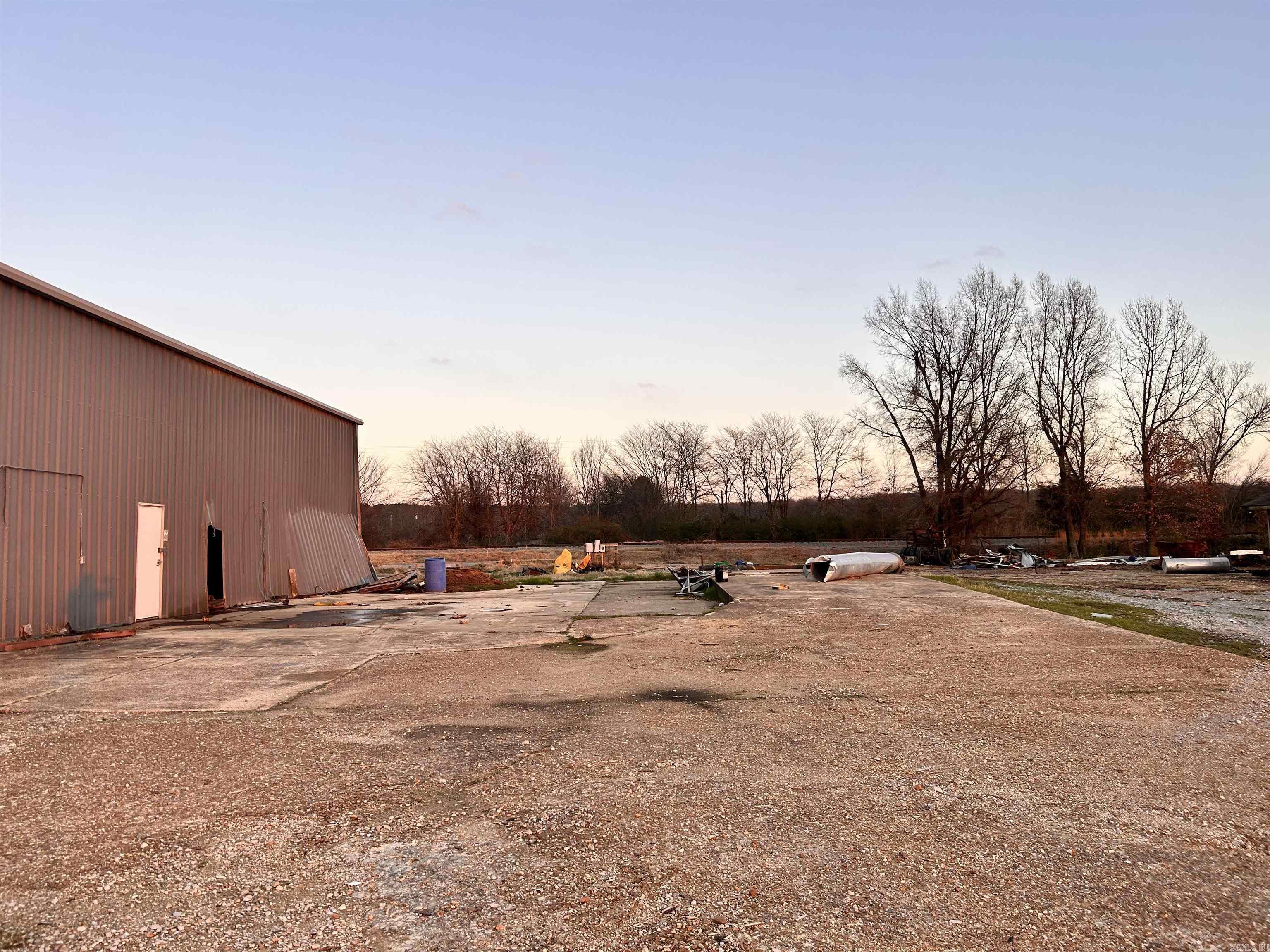 Metes & Bounds - Commercial Sale
