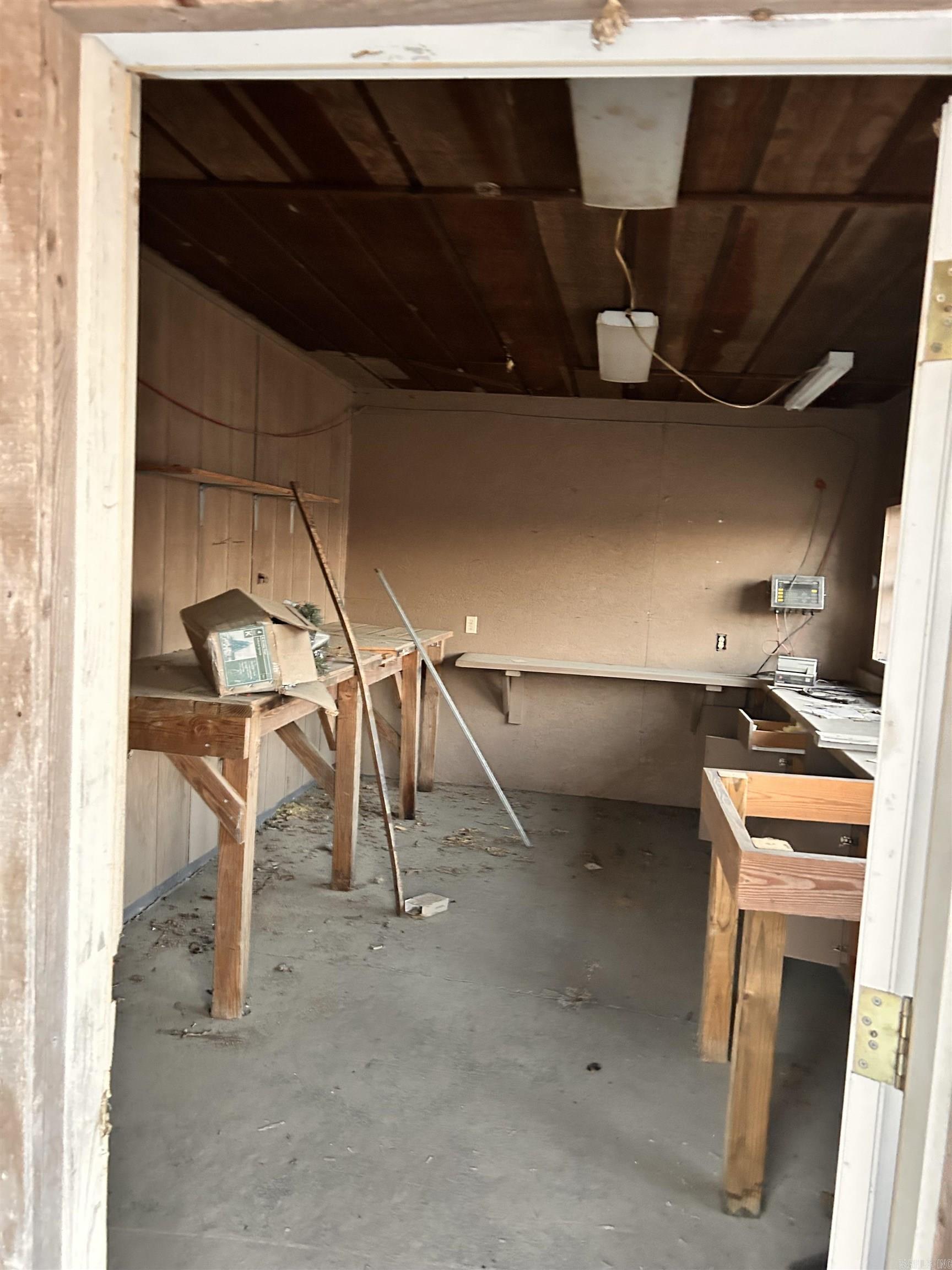 Metes & Bounds - Commercial Sale