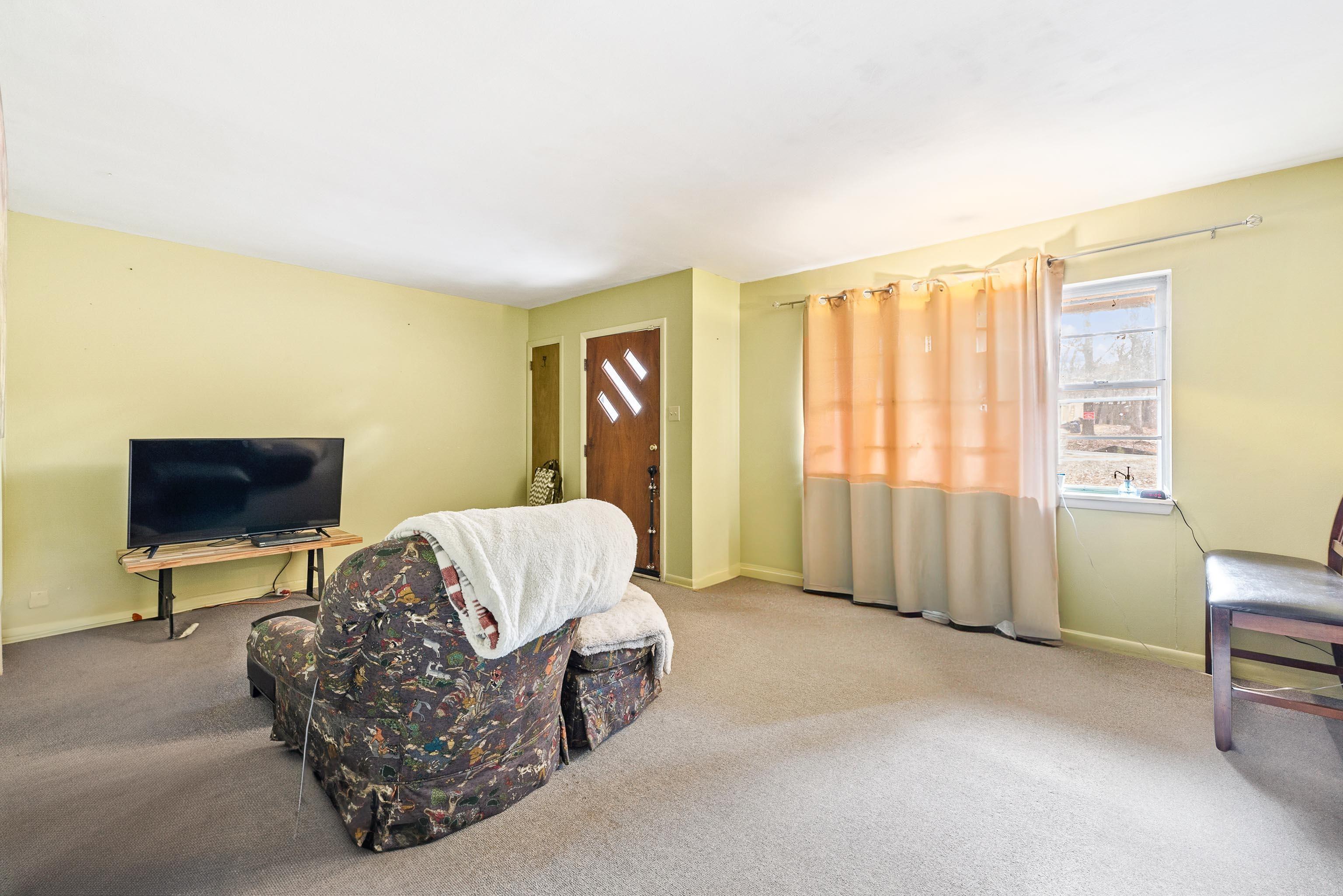 SOUTHERN HILLS - Residential