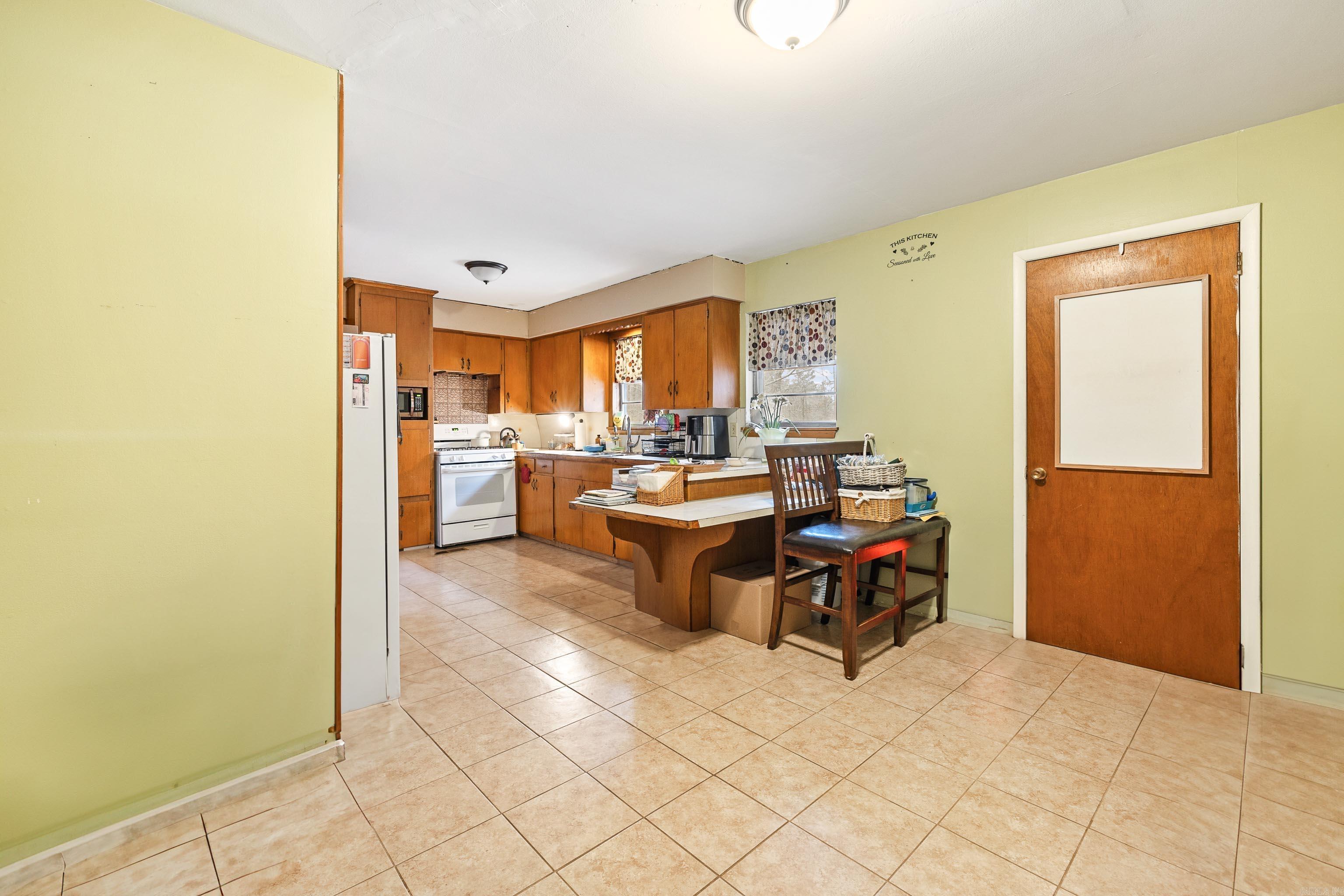 SOUTHERN HILLS - Residential