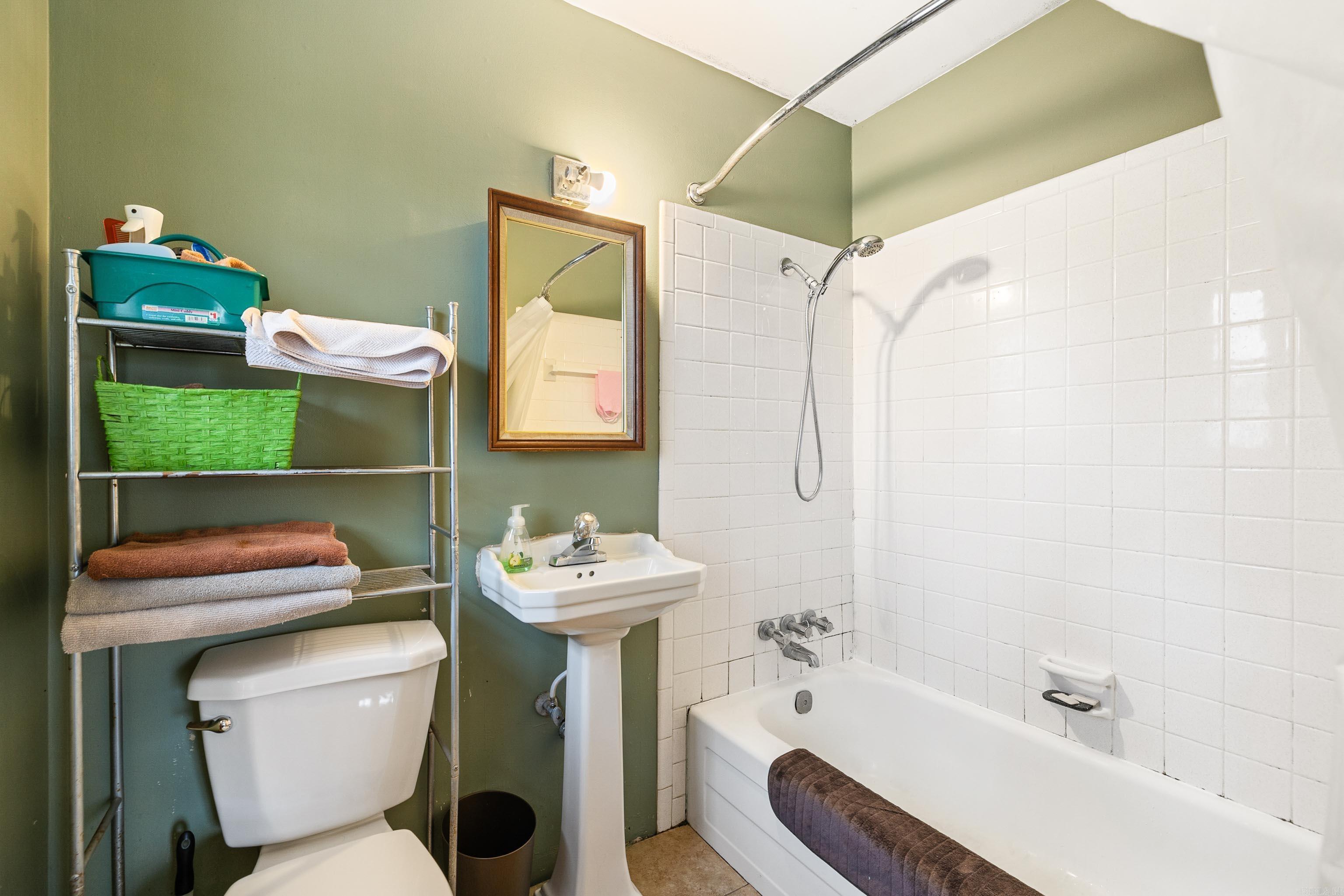 SOUTHERN HILLS - Residential