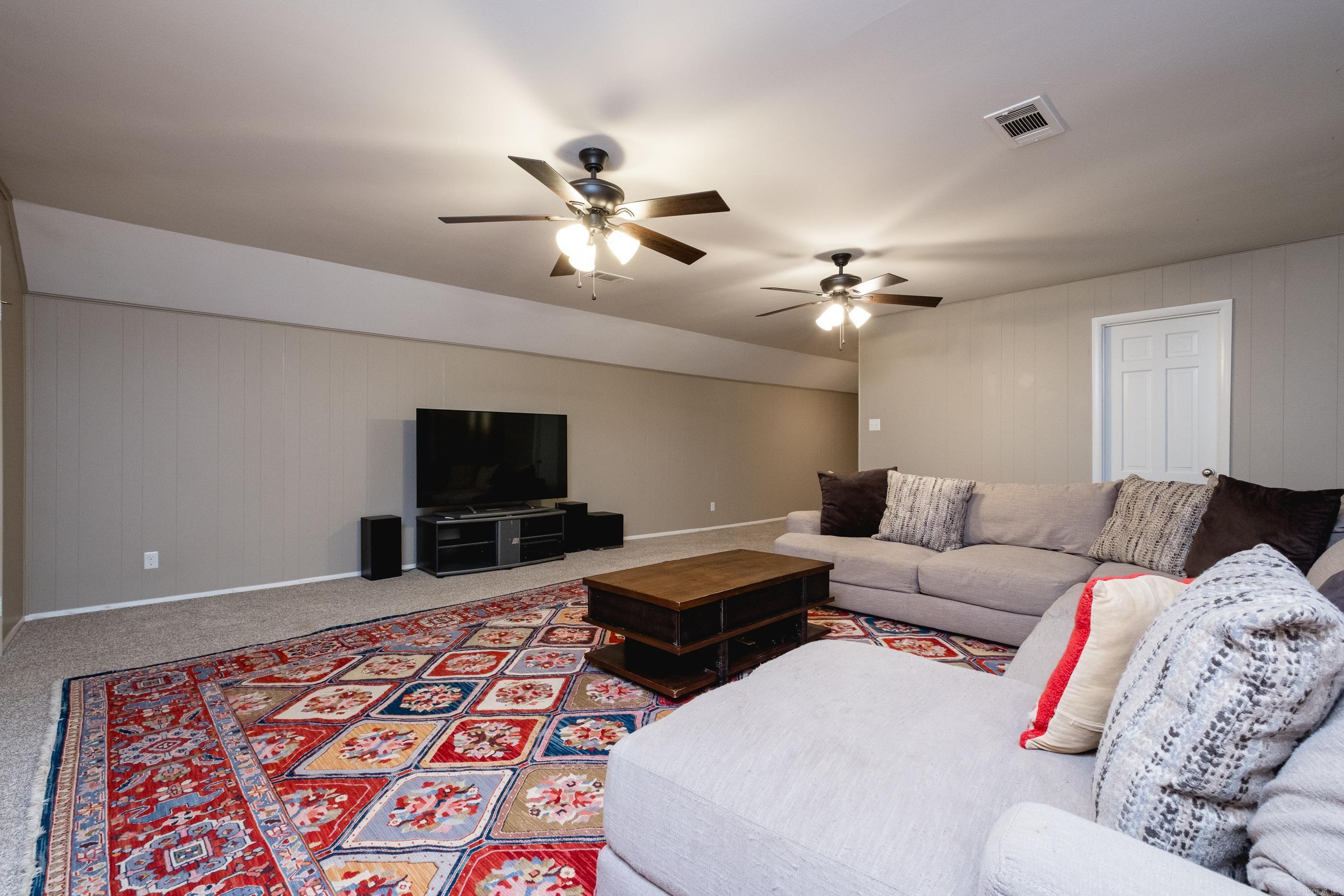 ECHO VALLEY - Residential