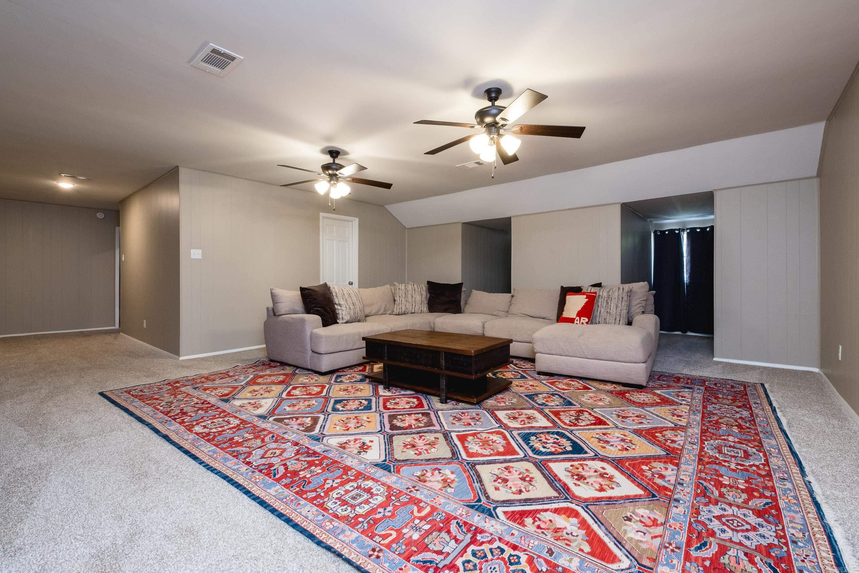 ECHO VALLEY - Residential