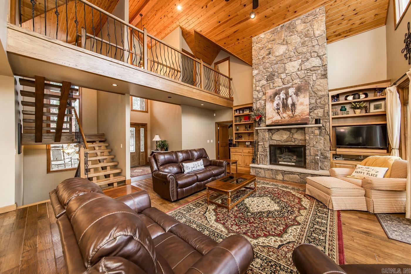 Lake View - Residential