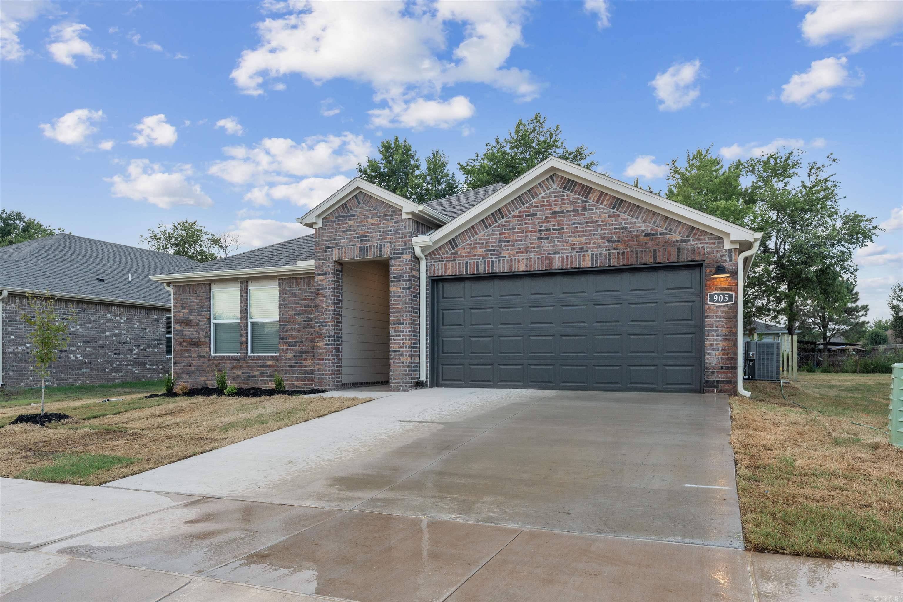 THE RESERVE AT COUNTRY CLUB PHAS - Residential