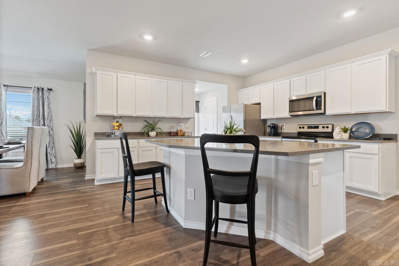 THE RESERVE AT COUNTRY CLUB PHAS - Residential