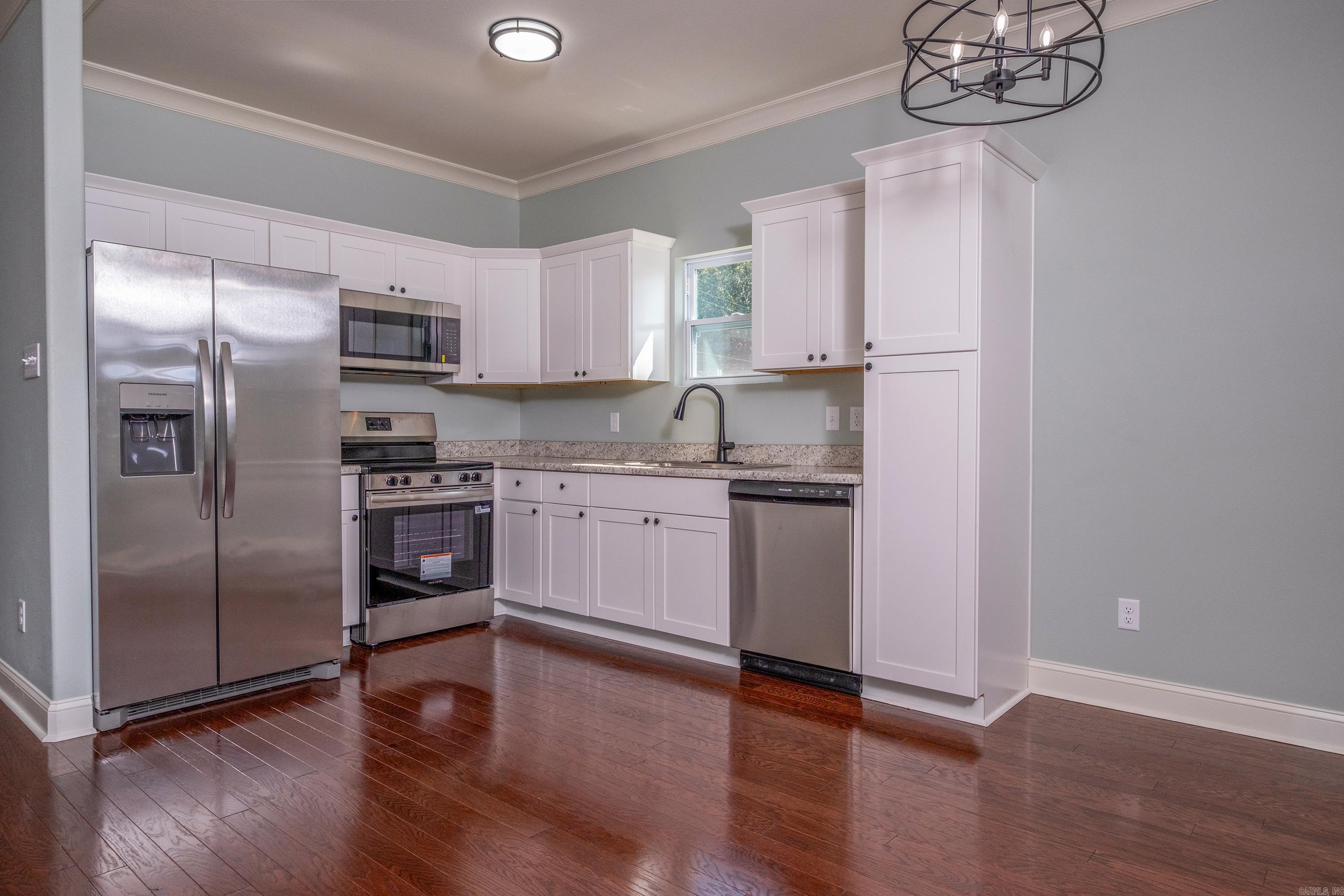 EUCLID PLACE - Residential