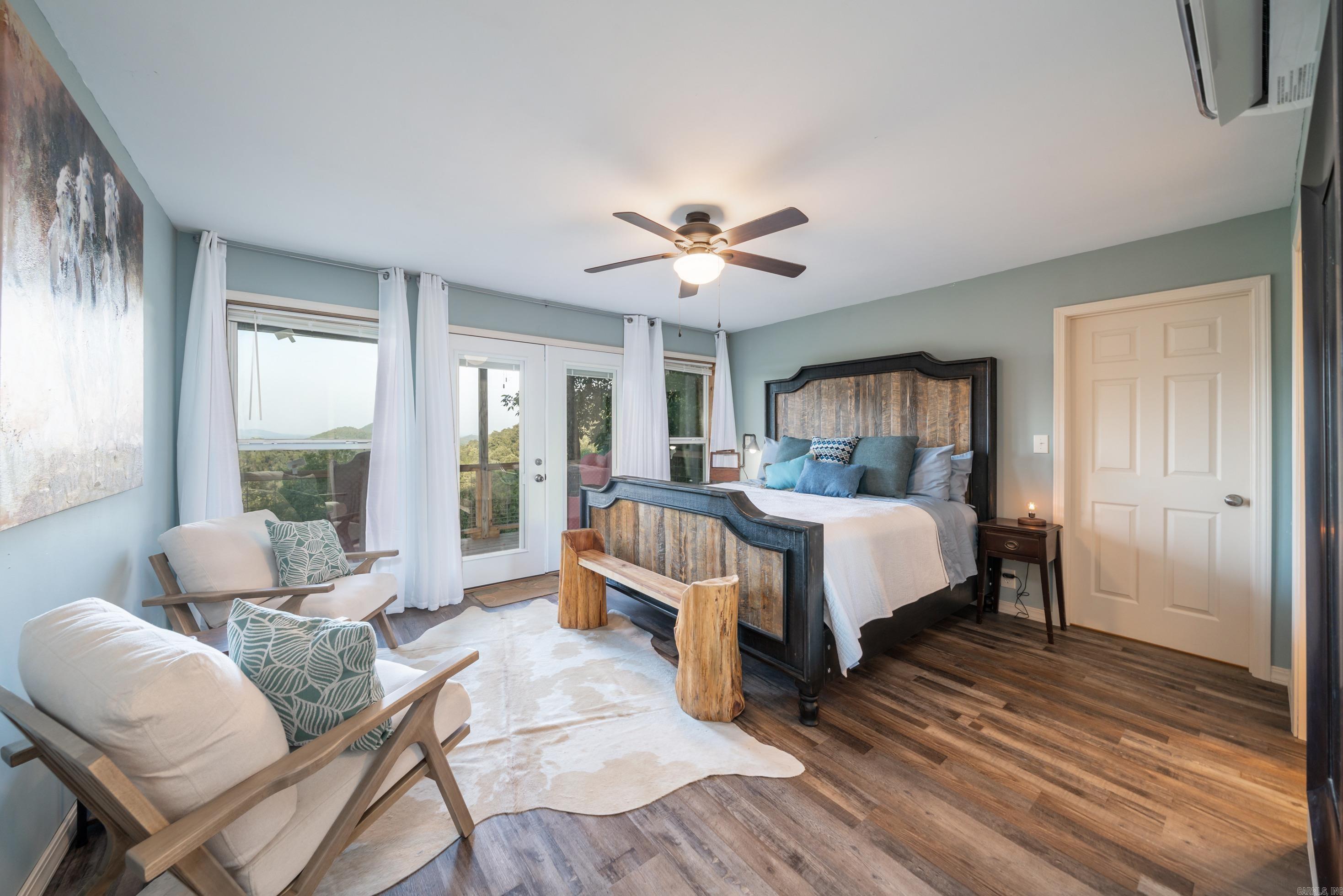 CAMILLA SPRINGS - Residential
