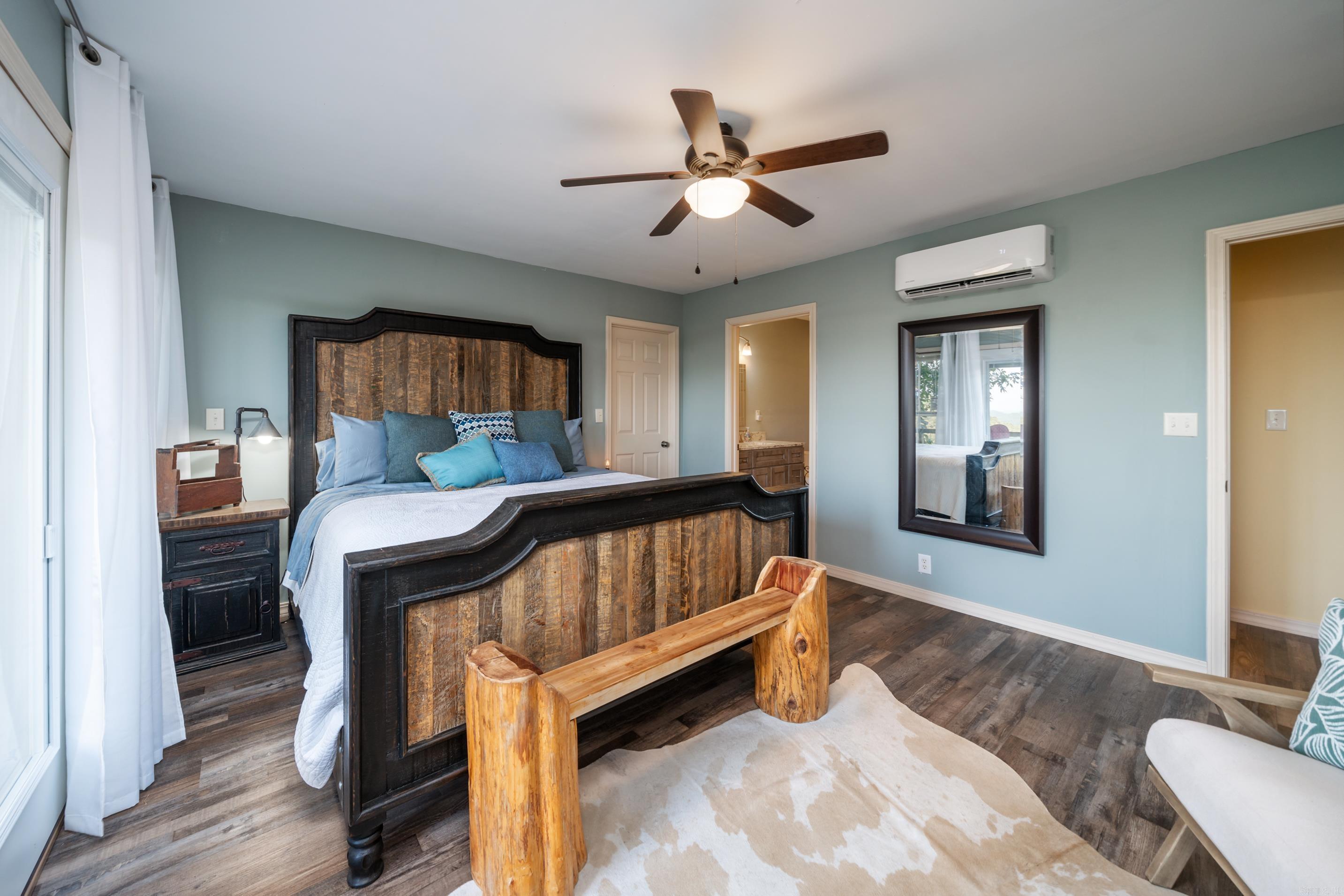 CAMILLA SPRINGS - Residential