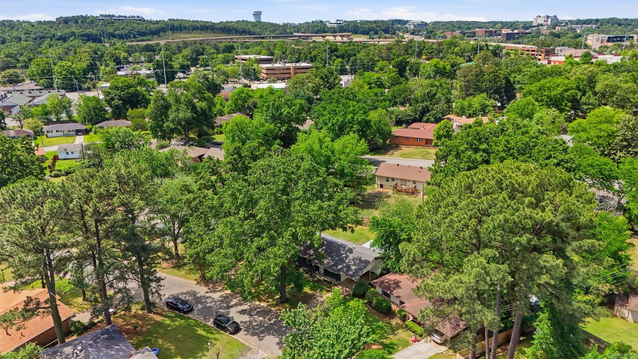 ELLIS ACRES - Residential