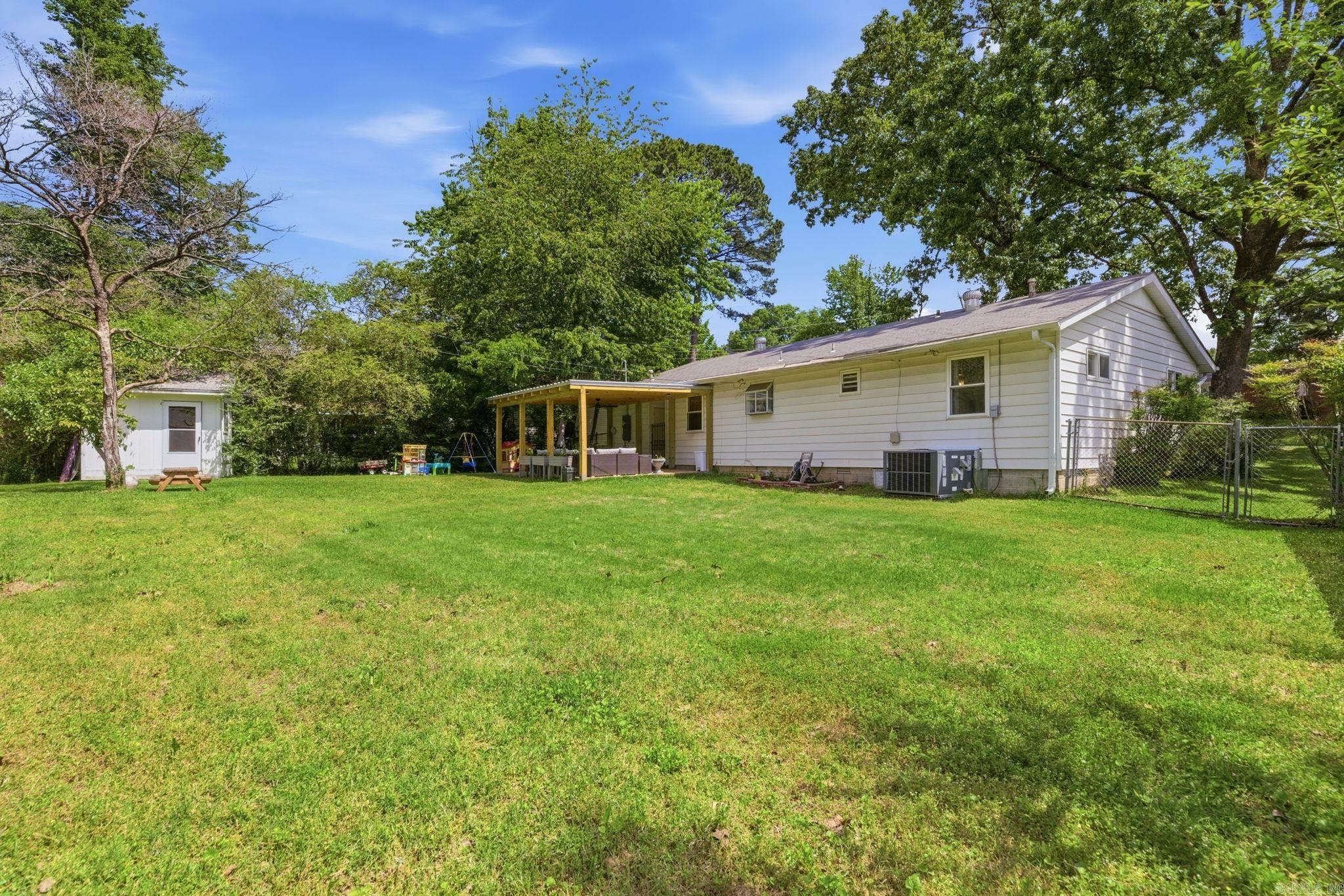ELLIS ACRES - Residential