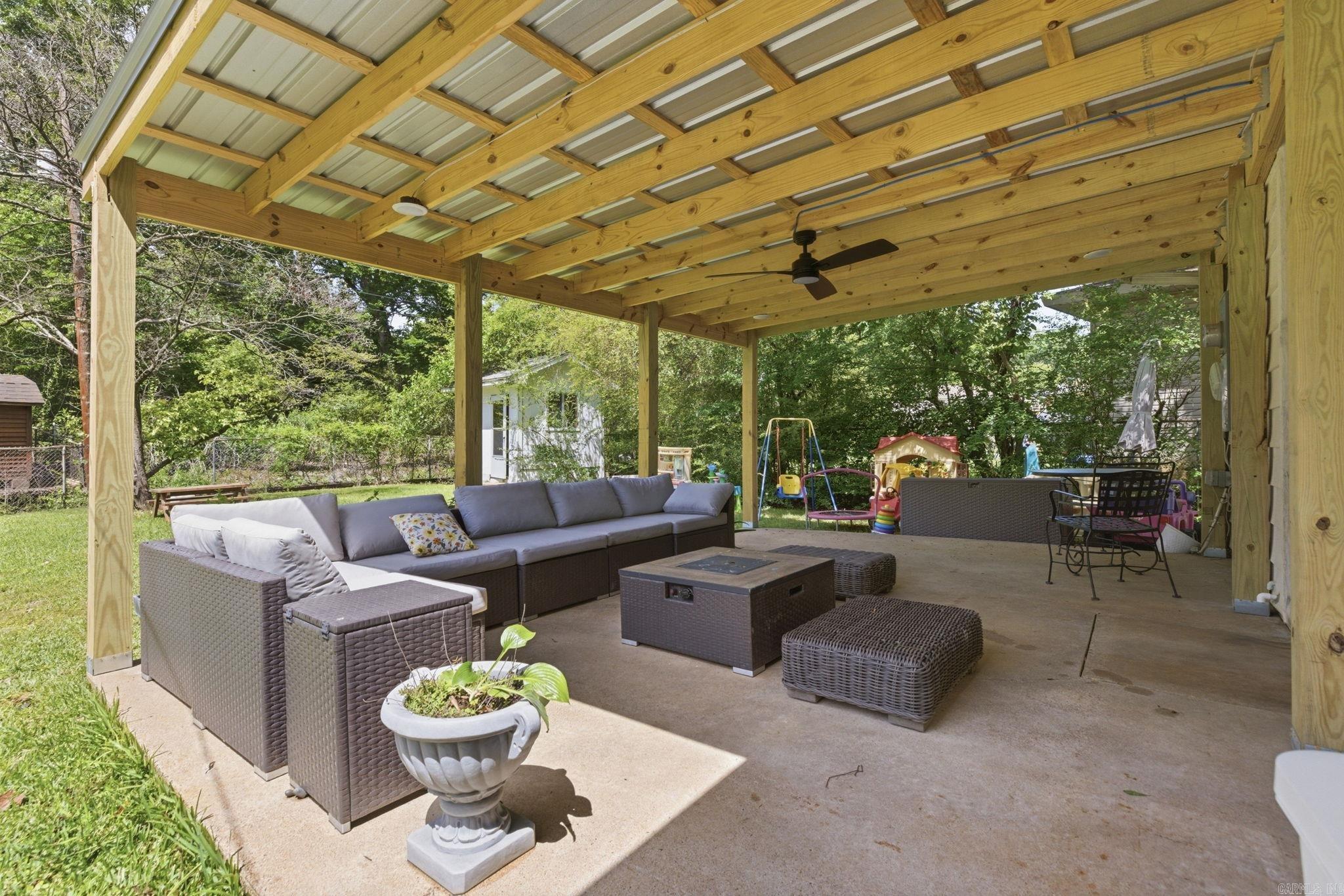 ELLIS ACRES - Residential